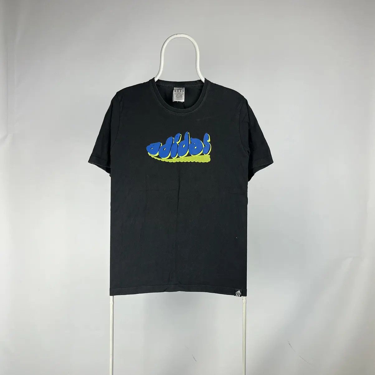 Adidas Adidas Tshirt ozweego box logo size Medium Size US M / EU 48-50 / 2 - 1 Thumbnail