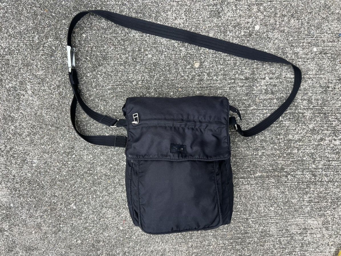 Yohji Yamamoto Vintage Yohji Yamamoto Y’saccs Black Sling Bag Size ONE SIZE - 8 Thumbnail