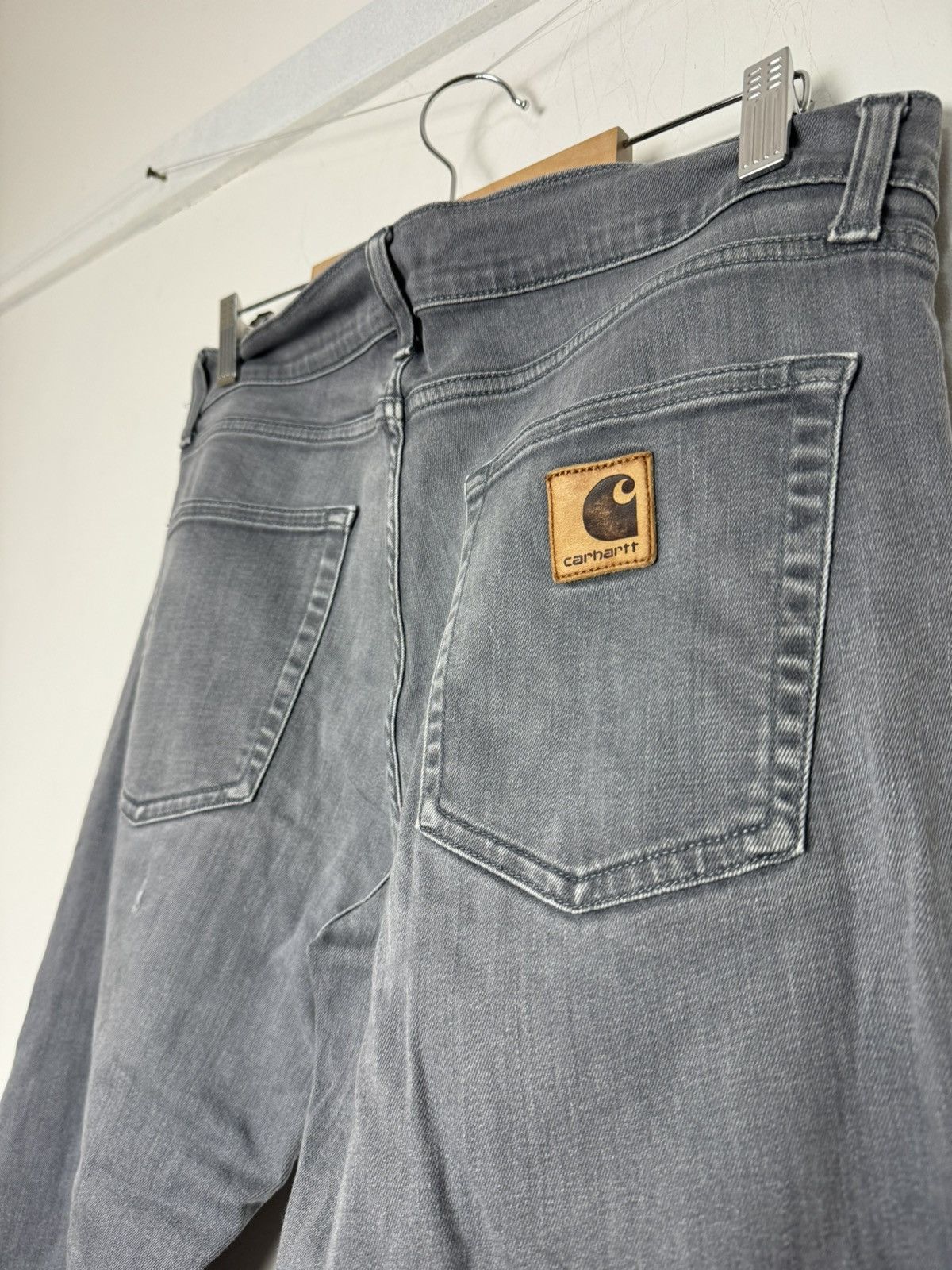 Carhartt Vintage sun faded distressed carhartt denim jeans workstyle Size US 33 - 4 Thumbnail
