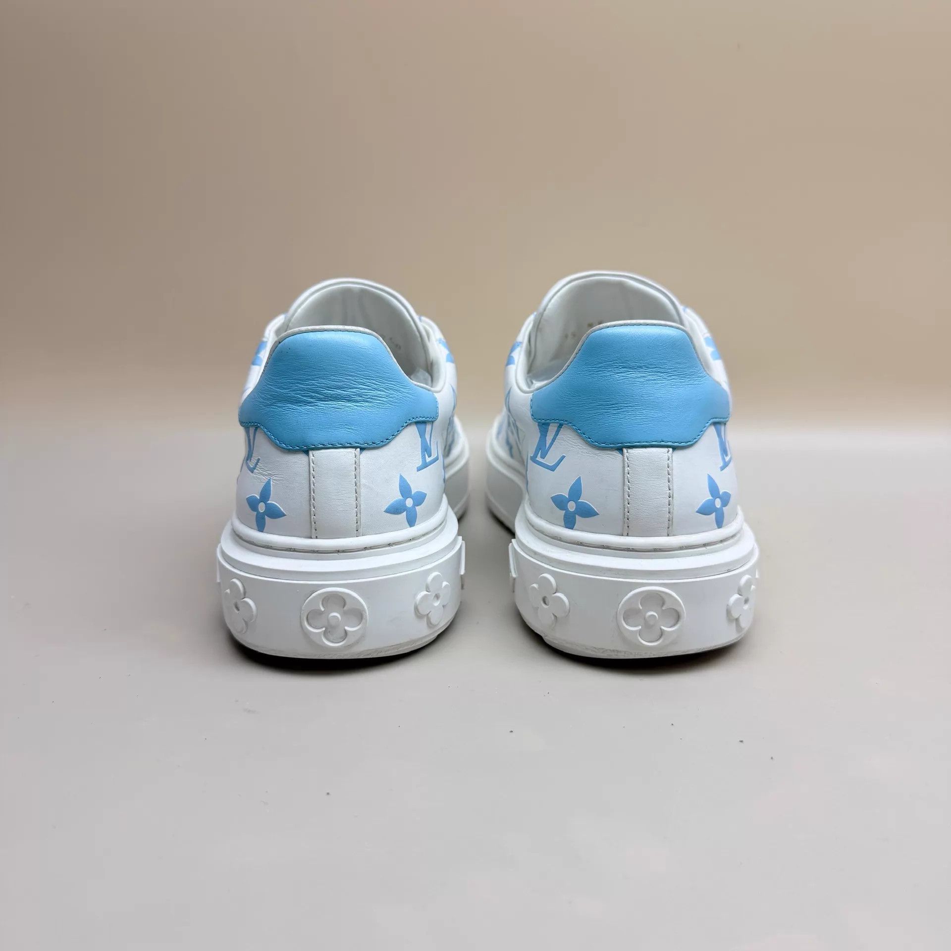 Louis Vuitton LV TimeOut White Blue Monogram Platform Shoes 99 New 35 Size US 4.5 / IT 34.5 - 3 Thumbnail
