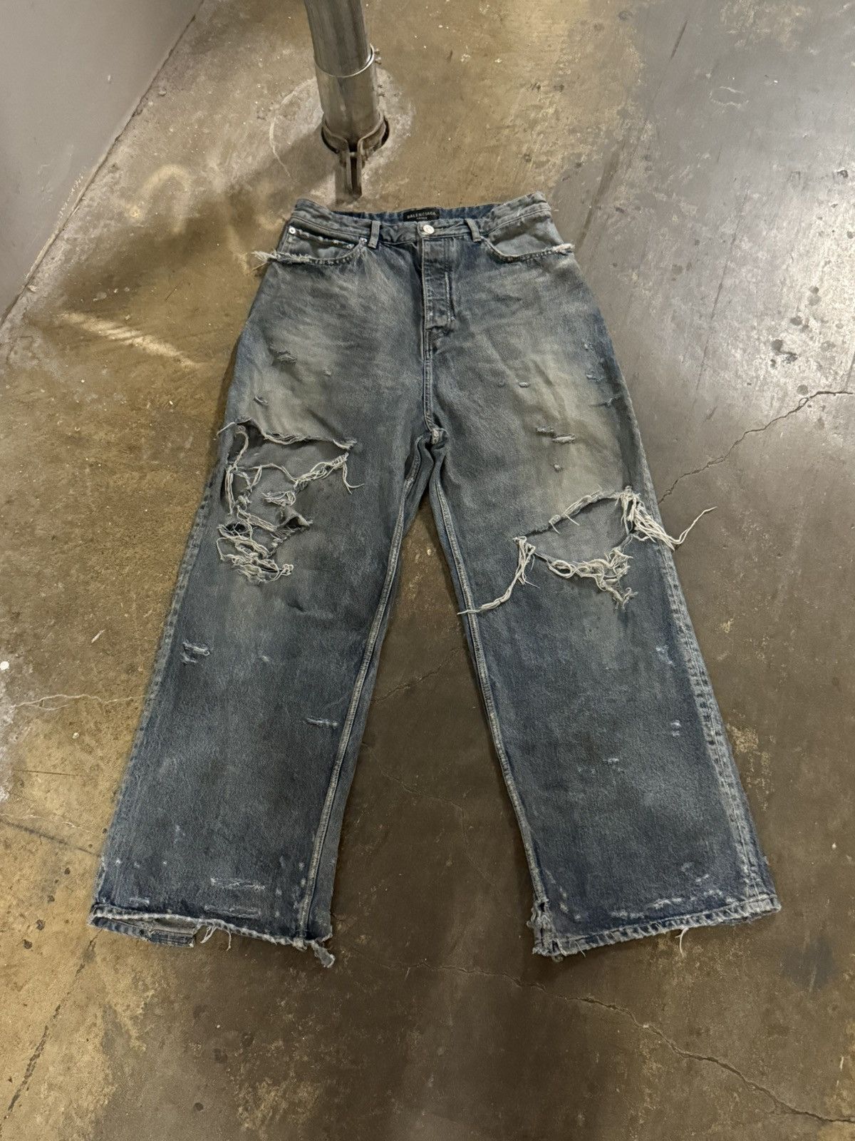 Balenciaga Balenciaga mud denims Size US 32 / EU 48 - 1 Thumbnail