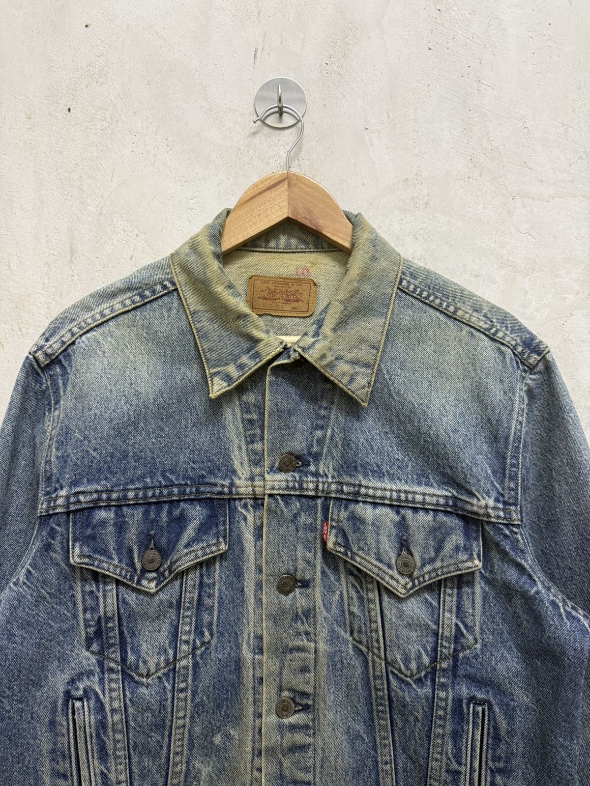 Levi's Vintage Levis Men’s 70506-0216 Denim Trucker Jacket Size US S / EU 44-46 / 1 - 5 Thumbnail