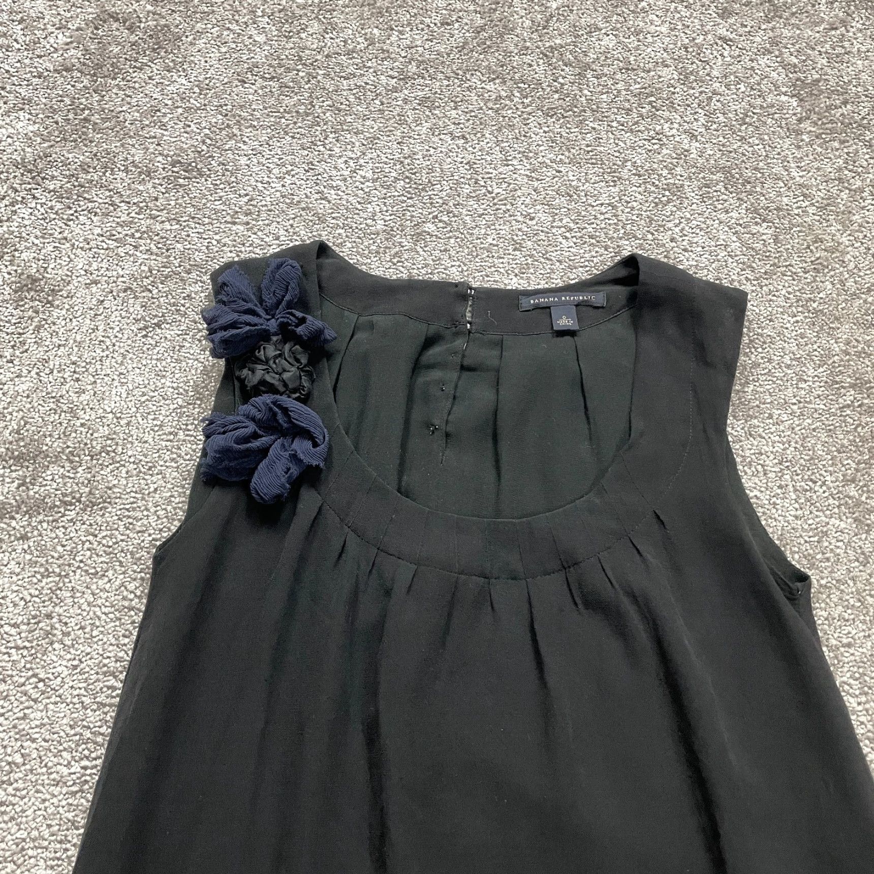 Banana Republic VINTAGE Banana Republic Women's Dress Shirt Midi Sleeveless Silk Black 0 Size XS / US 0-2 / IT 36-38 - 3 Thumbnail