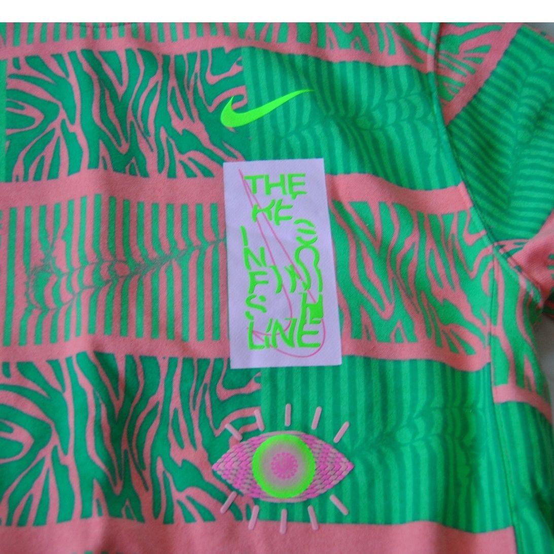 Nike Nike Club Pink & Green Trippy Safari Geo Sweater M/L Size US M / EU 48-50 / 2 - 4 Thumbnail