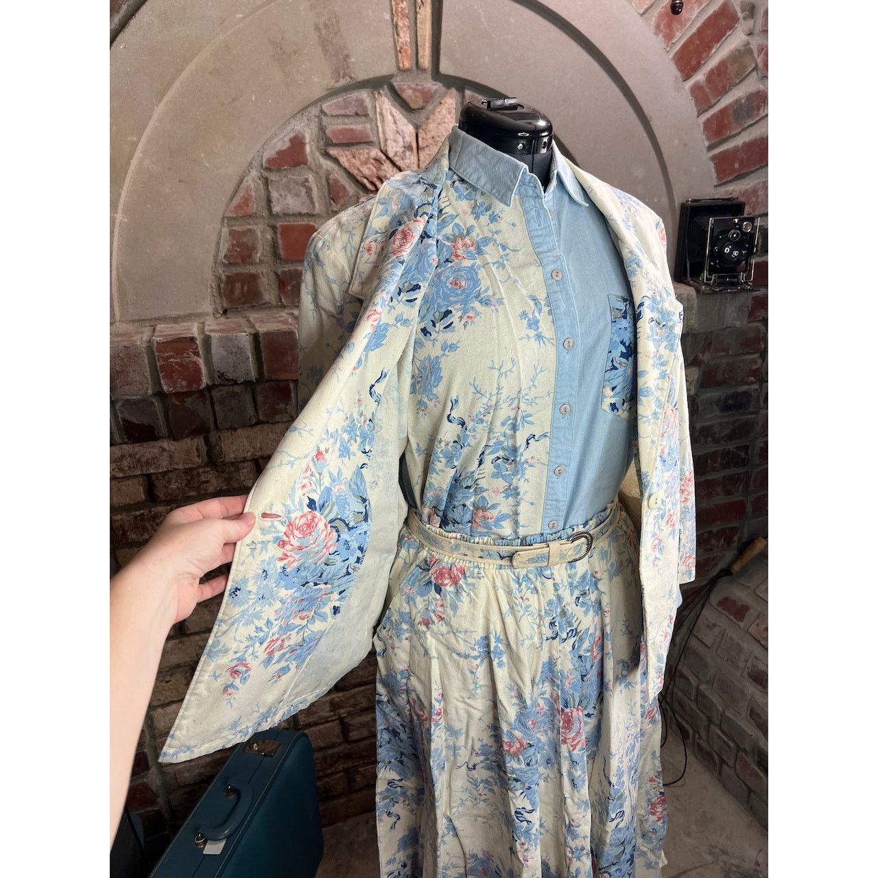 Vintage suit skirt blazer top swing skirt floral blue pink white Size 34" / US 12 / IT 48 - 21 Thumbnail