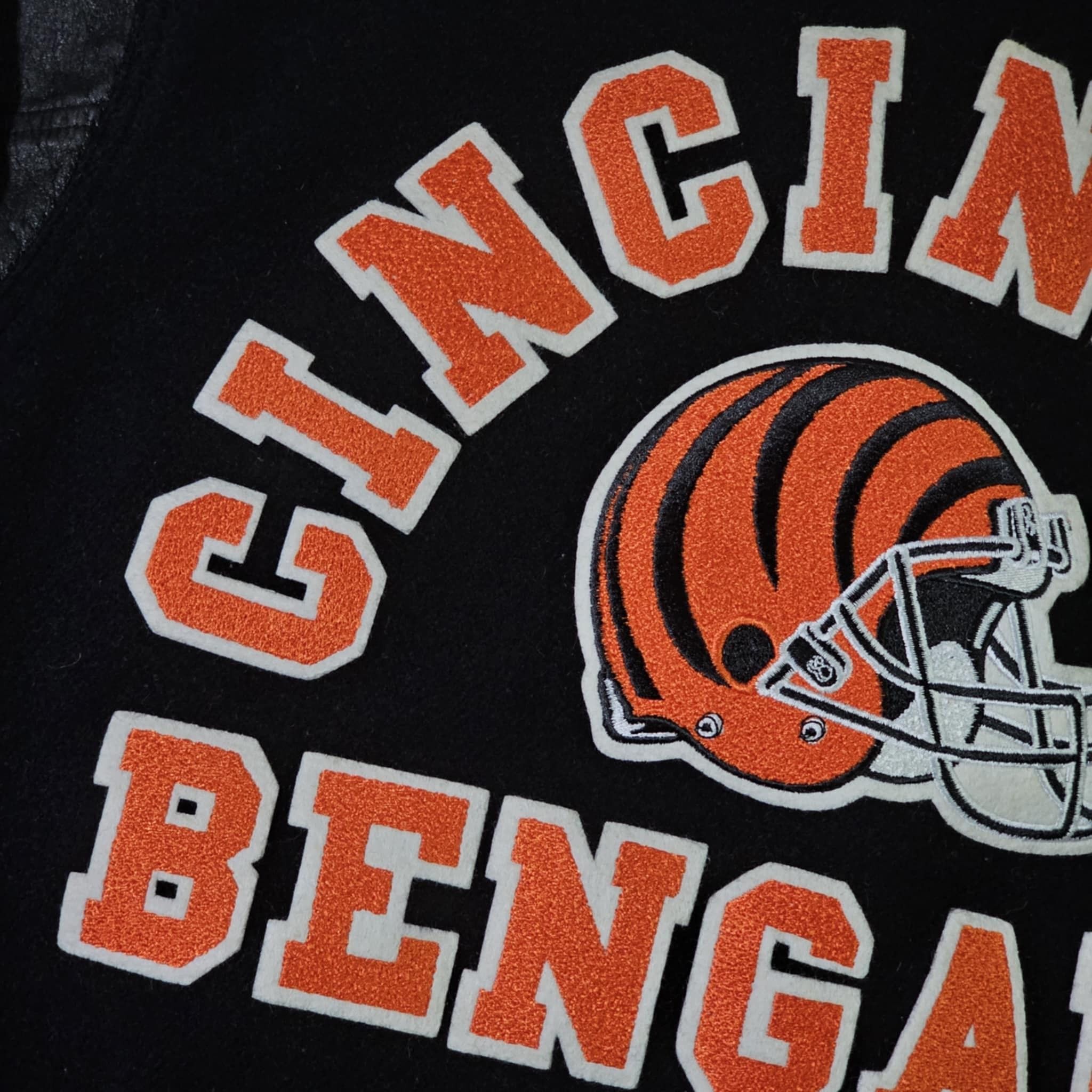 Chalk Line × NFL × Vintage Cincinnati Bengals Vintage 80s Chalk Line Bomber Jacket Size US XXL / EU 58 / 5 - 8 Thumbnail