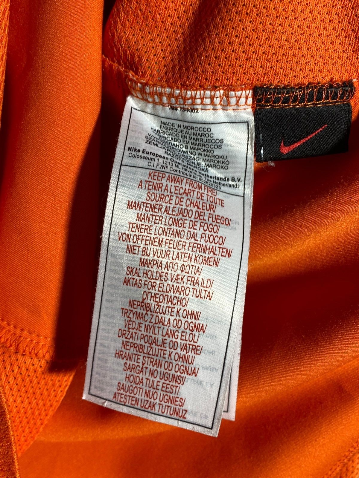 Nike × Vintage #19 Robben Netherlands 2006 Home Football Shirt Size US L / EU 52-54 / 3 - 15 Thumbnail