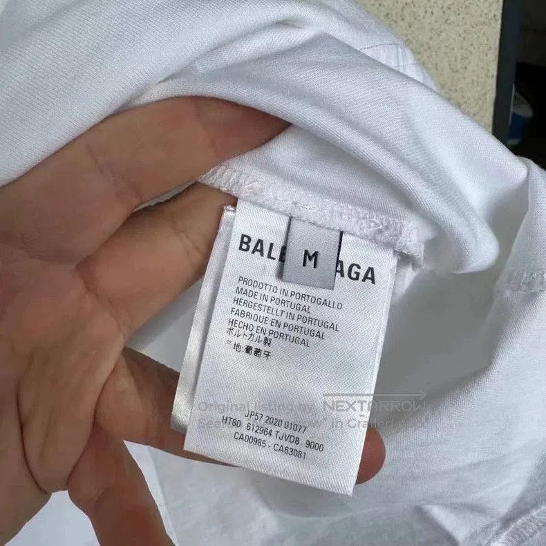Balenciaga Balenciaga Short Sleeve T. Size US M / EU 48-50 / 2 - 4 Thumbnail