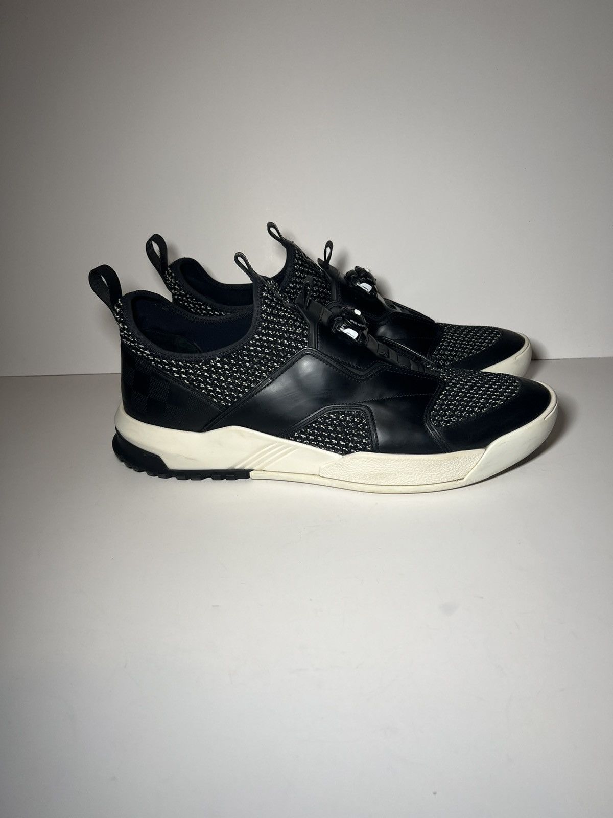 Louis Vuitton Louis Vuitton Laceless Fuel Power Sneaker vintage designer Size US 13 / EU 46 - 2 Thumbnail