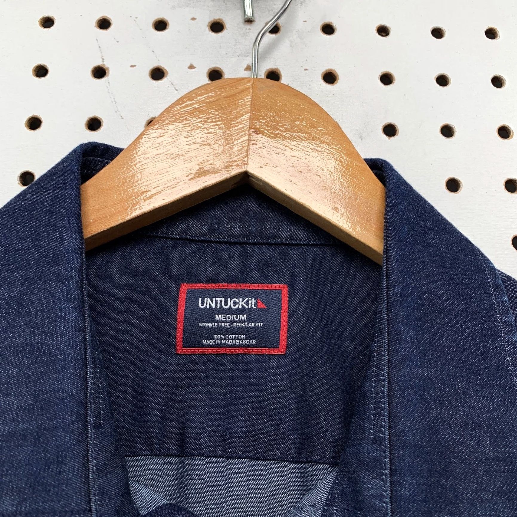 UNTUCKit UNTUCKit Button Shirt Mens M Indigo Blue Long Sleeve Business Casual Shirt Size US M / EU 48-50 / 2 - 4 Thumbnail