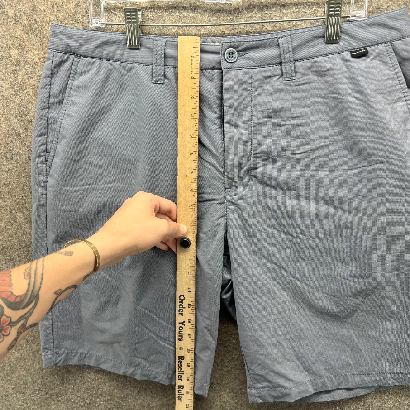 TravisMathew Travis Mathew Shorts Mens 36 Gray Microfiber Chino Golf Stretch 11 Inseam Casual Size US 36 / EU 52 - 4 Thumbnail