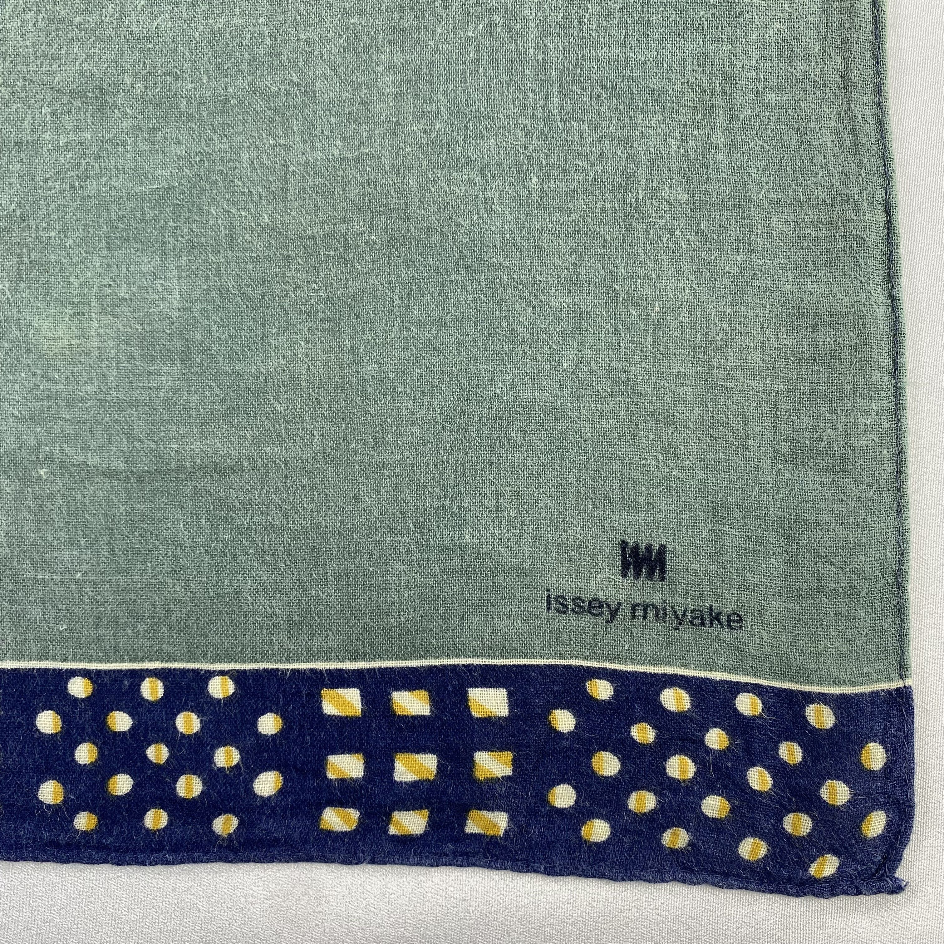 Issey Miyake × Vintage Issey Miyake Bandana/ Handkerchief / Neckerchief-P1345 Size ONE SIZE - 3 Thumbnail