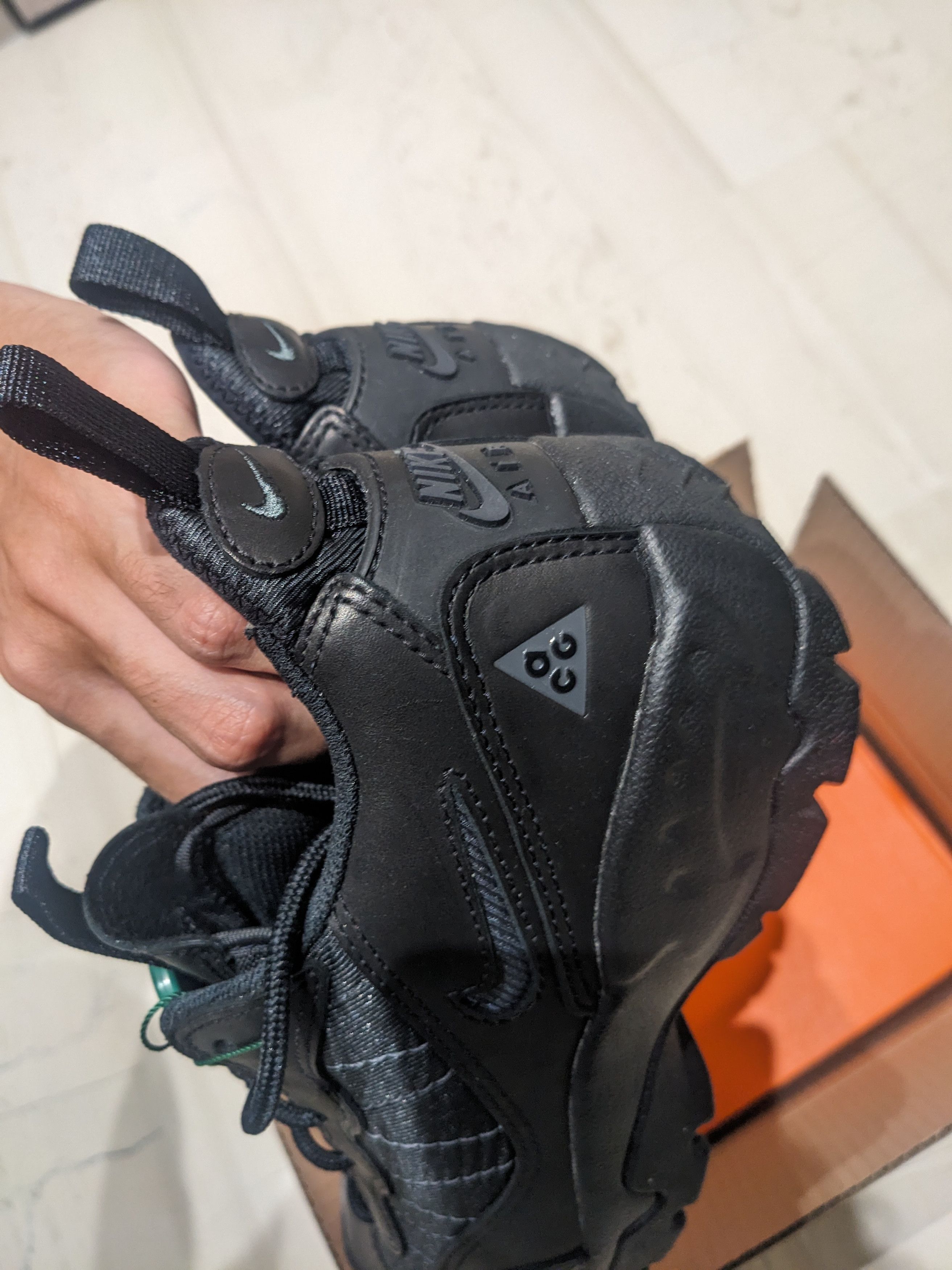 Nike ACG Nike ACG Air Mada Low | Triple Black | US 10 Size US 10 / EU 43 - 3 Thumbnail