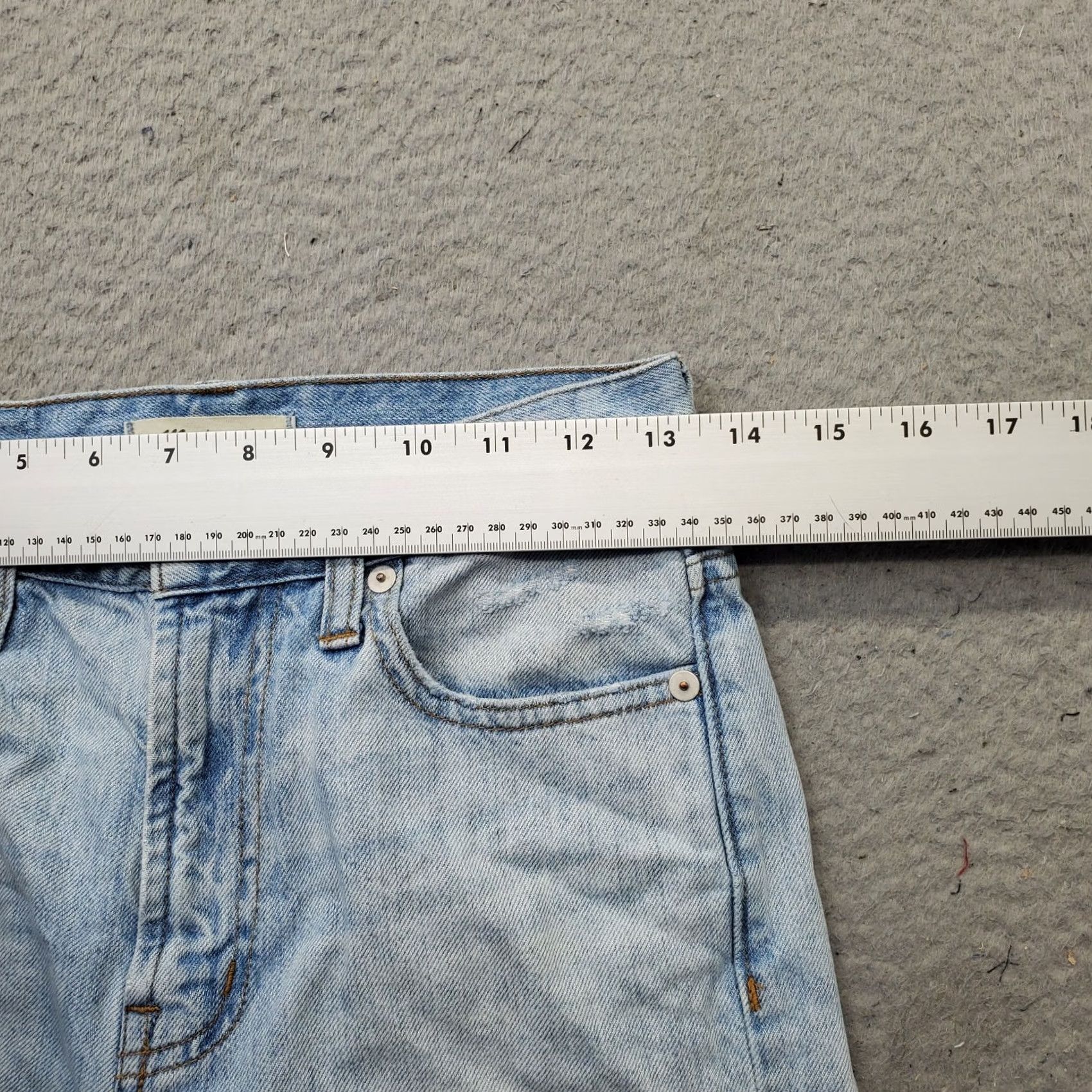 Madewell VINTAGE Madewell Straight Jeans Womens Size 25 Blue Denim 100% Cotton 5-Pocket Inseam 26.5" Measurements 13.5" Across Waist Brand New Title Size 42" / US 20 - 6 Thumbnail
