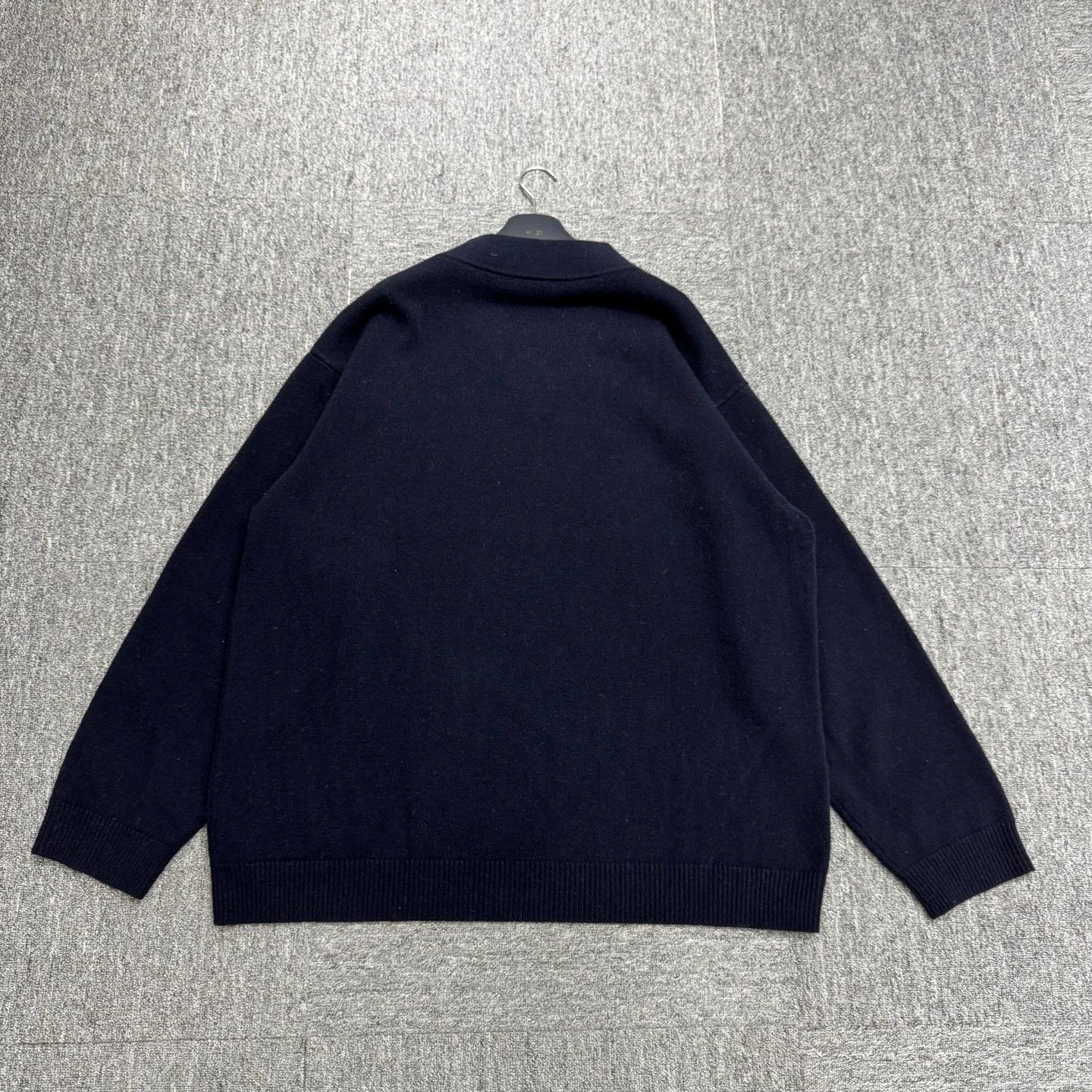 Balenciaga Balenciaga color block V-neck wool knit sweater M Size US M / EU 48-50 / 2 - 5 Thumbnail