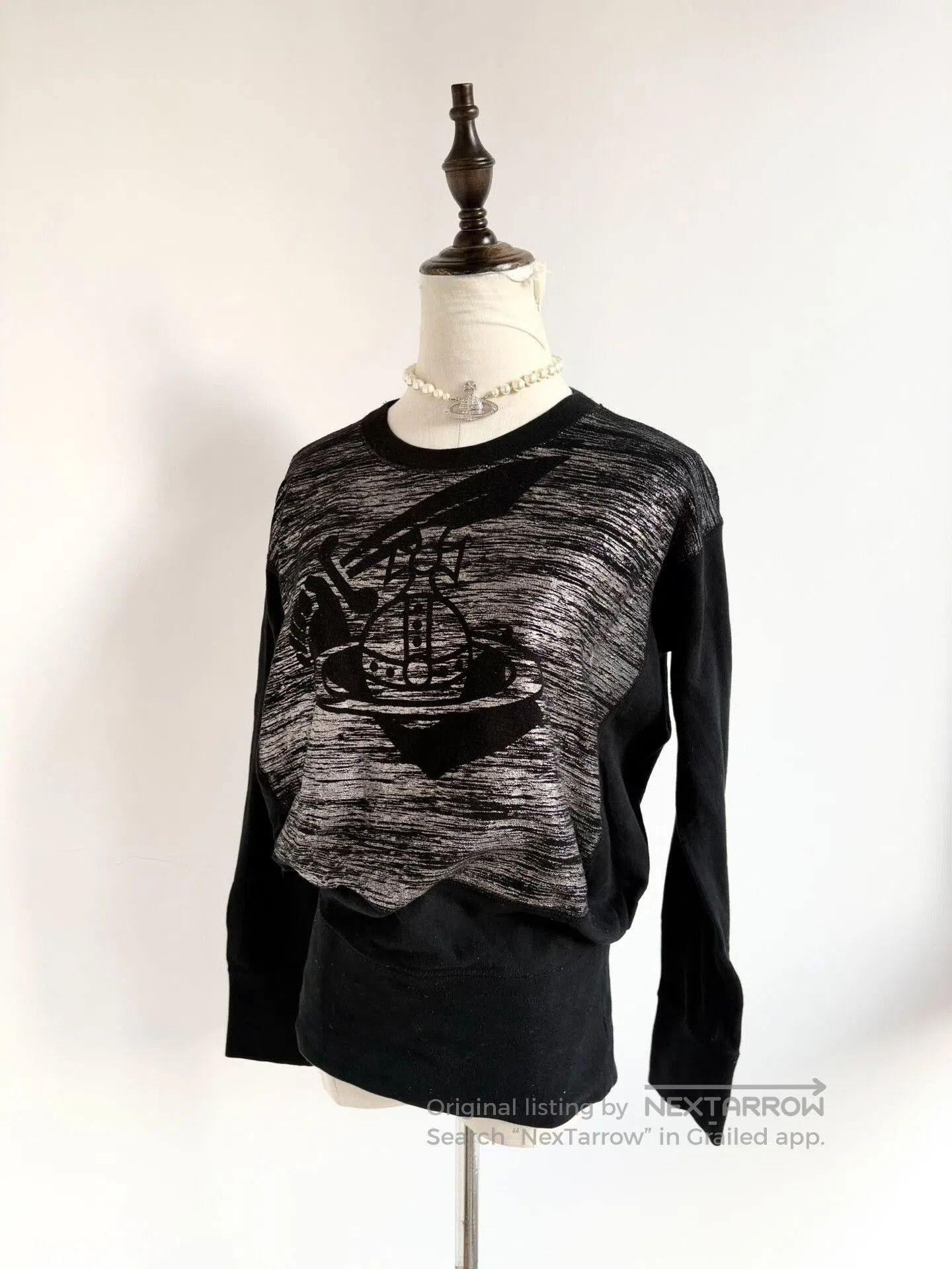 Vivienne Westwood Vivienne Westwood Black Saturn Sweatshirt. Size S / US 4 / IT 40 - 1 Thumbnail