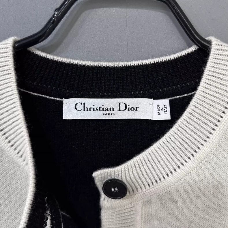 Dior Dior Beige cashmere knitted cardigan jacket 2503-Nextarrow Size XS / US 0-2 / IT 36-38 - 5 Thumbnail
