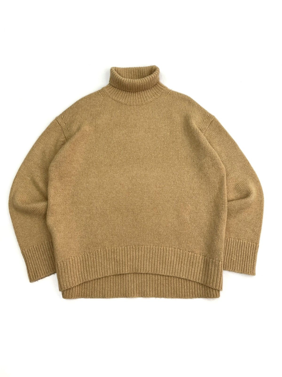Celine Rare Vintage CELINE Cashmere Turtleneck Sweater – RelaxedFit Size S / US 4 / IT 40 - 2 Thumbnail