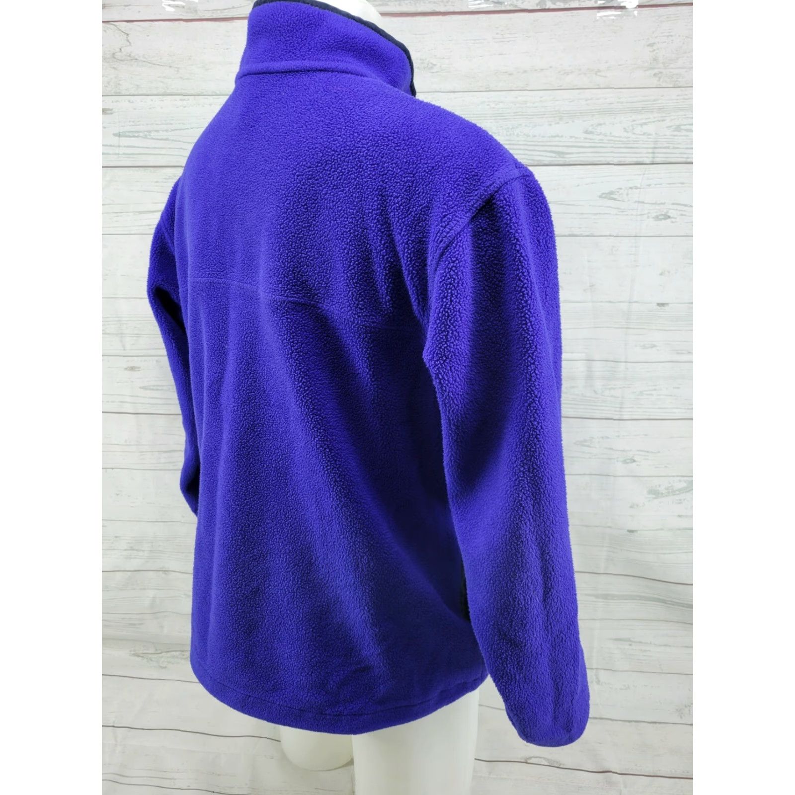 Vintage L.L. Bean Mens Blue Fleece Sweater Pullover Large Nyl Polyester Spandex 1/4 Button Pockets Mock Neck Sweatshirt Outdoor Casual Shirt Mens Large Blue Size US L / EU 52-54 / 3 - 6 Thumbnail