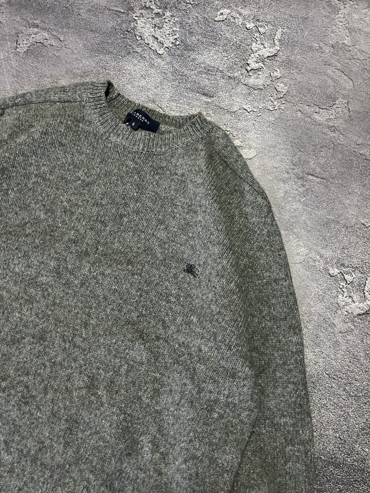 Burberry Vintage Burberry London Wool Logo Sweater Knit Streetwear Size US M / EU 48-50 / 2 - 2 Thumbnail