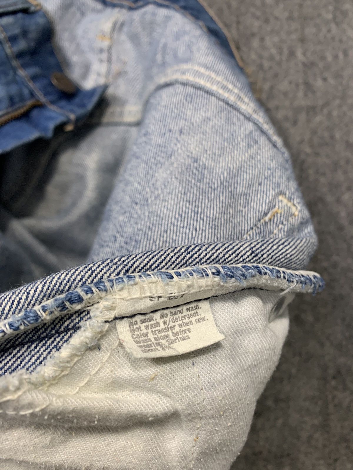 Levi's Vintage Clothing 70s 80s Levis Lot 20505-0217 Orange Tab Indigo Denim Jeans Size US 31 - 8 Thumbnail