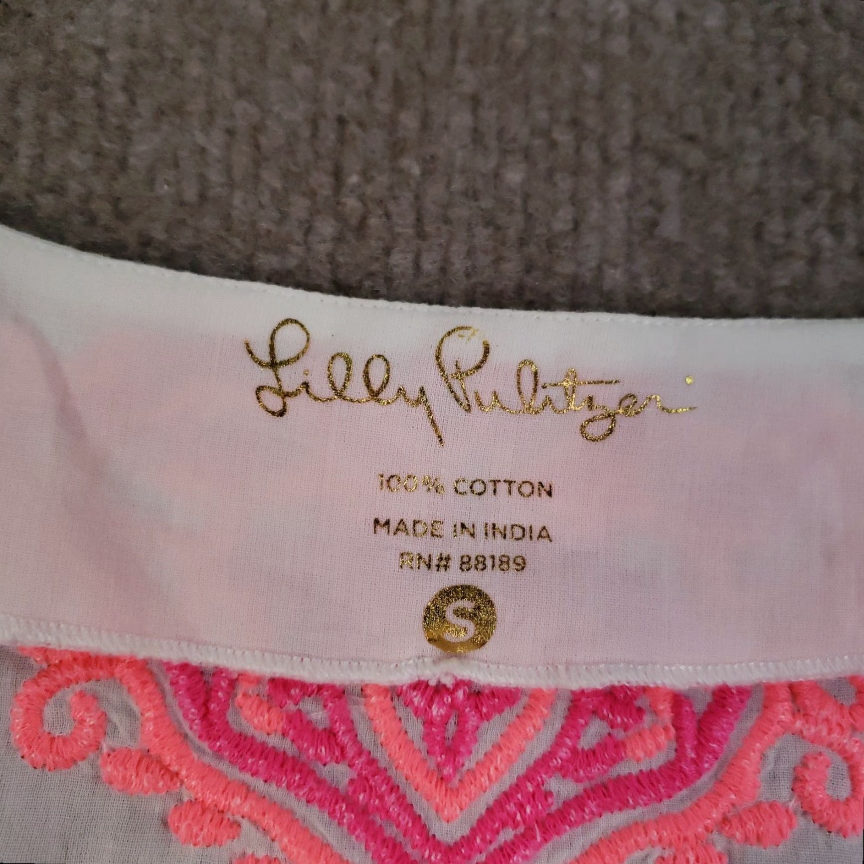 Lilly Pulitzer Lilly Pulitzer Shirt Womens Small White Embroidered Tunic Top Tassel Boho ZZ Shirt Blouse Geometric Beach Bohemian 3/4 Sleeve V-Neck Womens Size S / US 4 / IT 40 - 5 Thumbnail