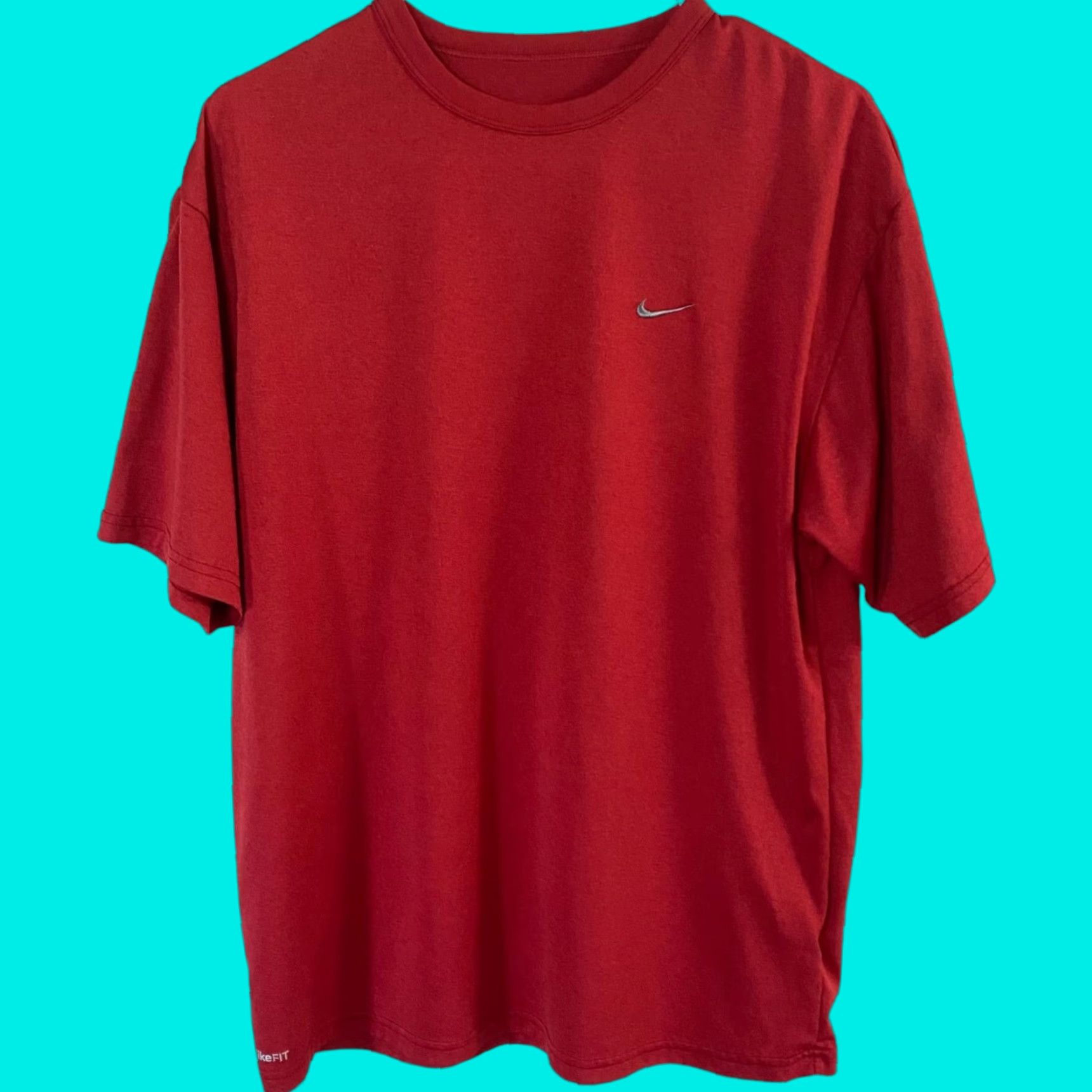 Nike VINTAGE Nike EmbrodiRed Swoosh FITDRY T Shirt Mens Medium Red Stretch Athletic Shirt Size US M / EU 48-50 / 2 - 1 Thumbnail