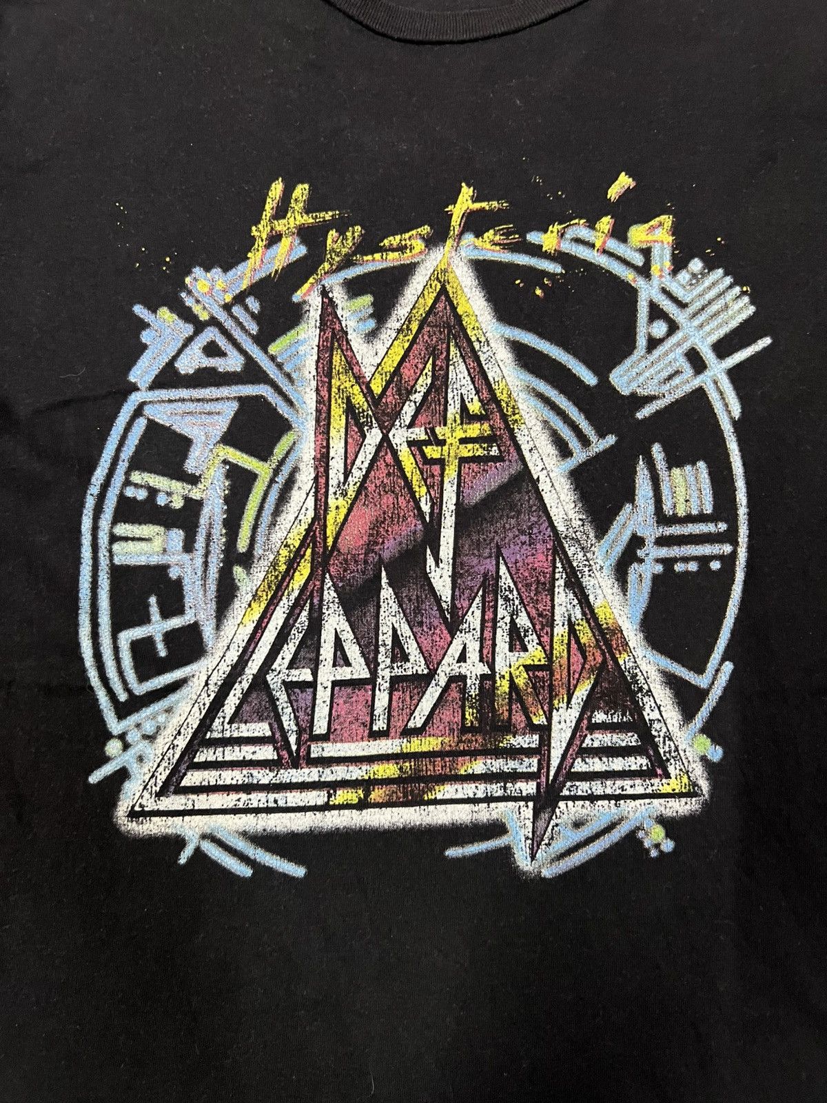 Band Tees GU Def Leppard Hysteria Tour Band Tee Size US M / EU 48-50 / 2 - 3 Thumbnail