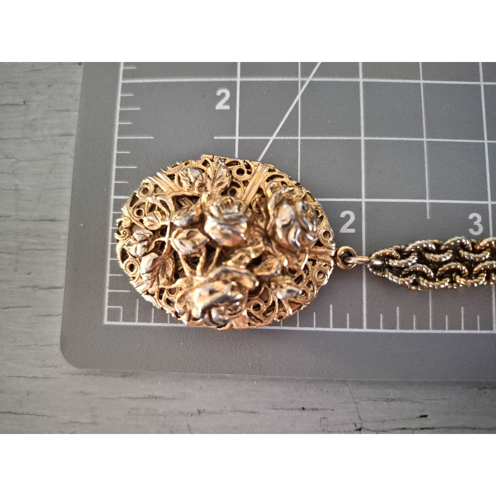 Other Vintage Ornate Roses Filigree Locket Necklace Size ONE SIZE - 7 Thumbnail