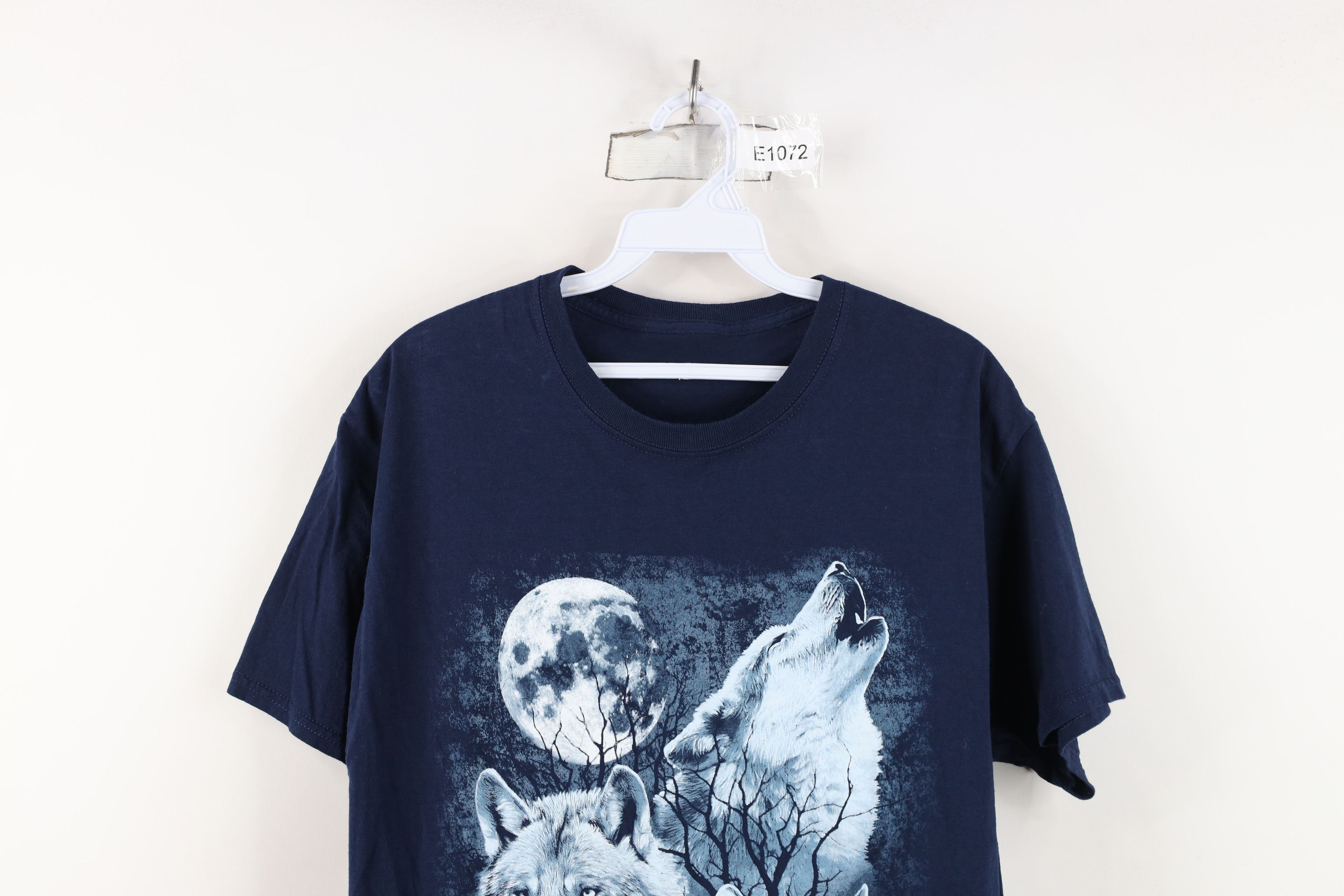Vintage Vintage 90s Y2K Streetwear Wolf Moon T-Shirt Navy Blue Size US M / EU 48-50 / 2 - 2 Thumbnail
