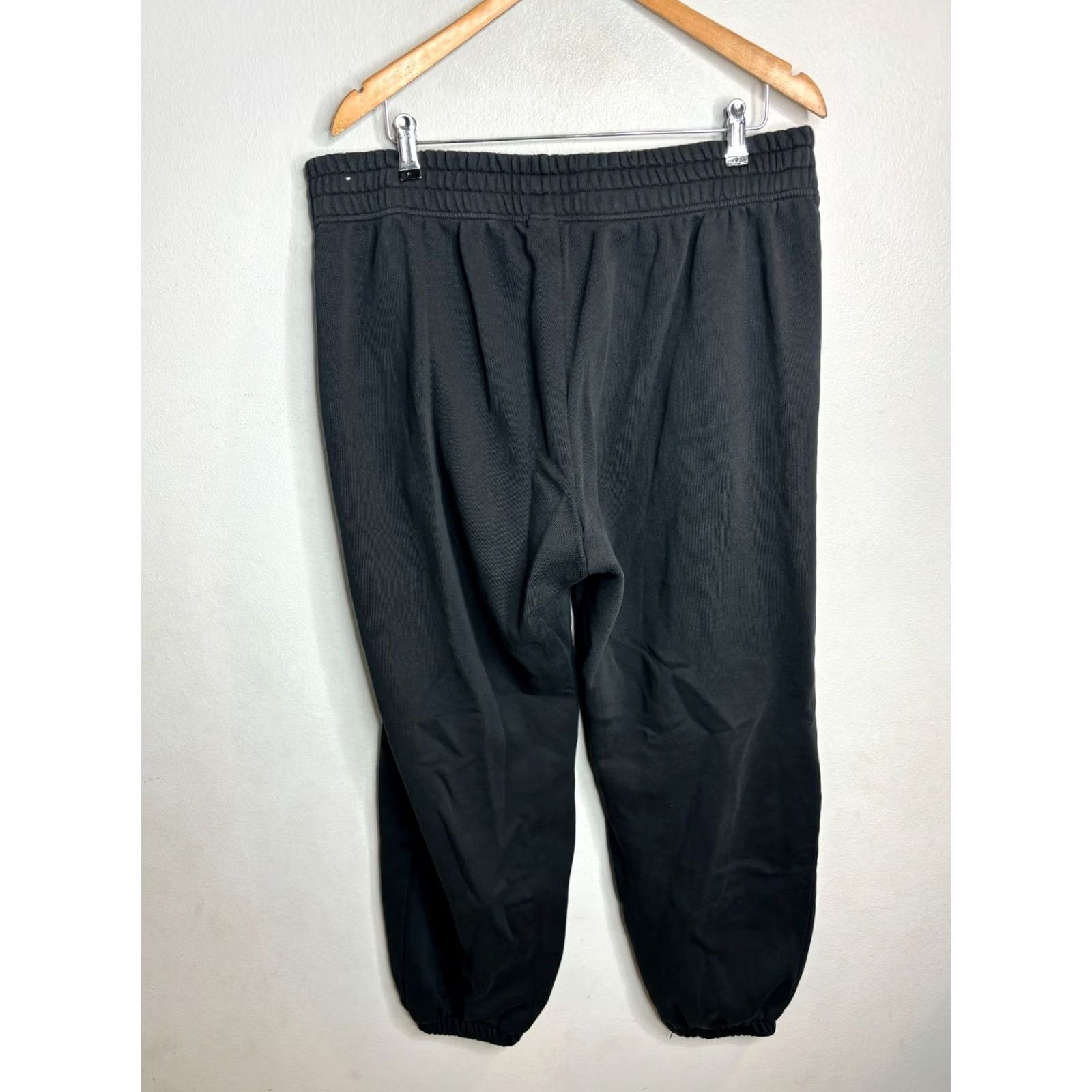 Nike Nike Joggers Womens XL Pull On Elastic Waist Fleece Pant 3409 Black Cotton Blend Sportswear Athleisure Comfort Elastic Waist Logo Nike Sportswear Size 40" / US 18 - 5 Thumbnail