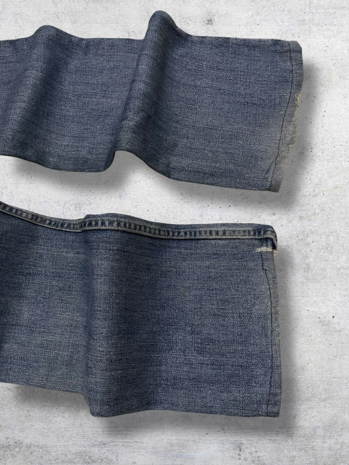 Armani Exchange VINTAGE OG ARMANI EXCHANGE 90S DESIGNER MUDWASH STYLE DENIM Size US 30 / EU 46 - 12 Thumbnail
