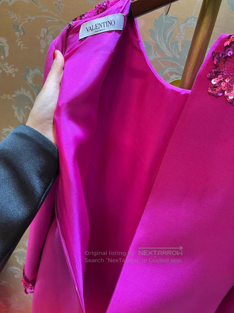 Valentino Valentino dress Size M / US 6-8 / IT 42-44 - 3 Thumbnail
