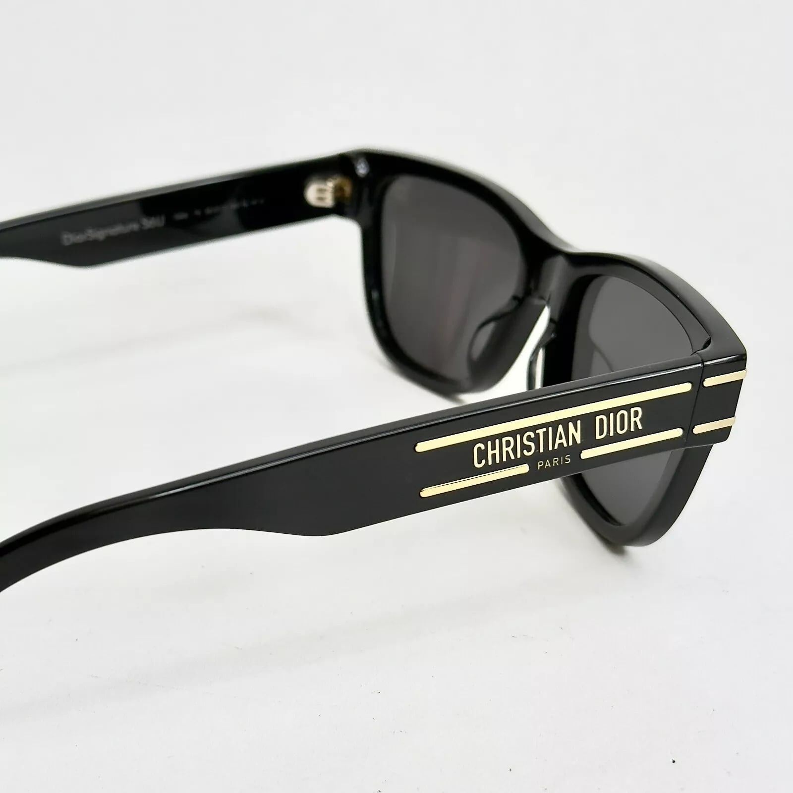 Christian Dior Monsieur CHRISTIAN DIOR SIGNATURE Black DIOR SIGNATURES 6 UC CD40074U Size ONE SIZE - 6 Thumbnail