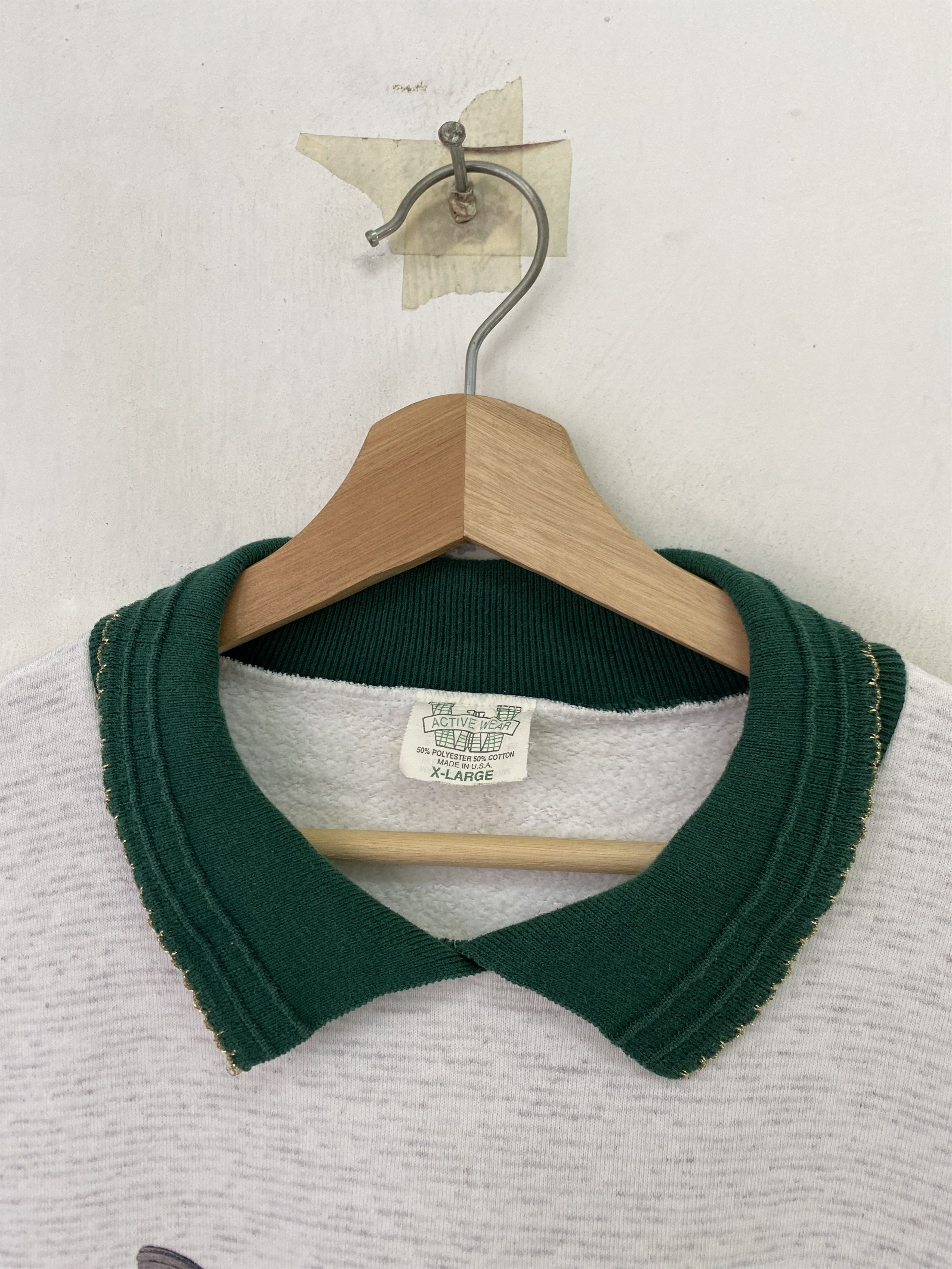 Habitat × Vintage Vintage Sweatshirt Humming Bird Flower Collar L Size Size US L / EU 52-54 / 3 - 3 Thumbnail
