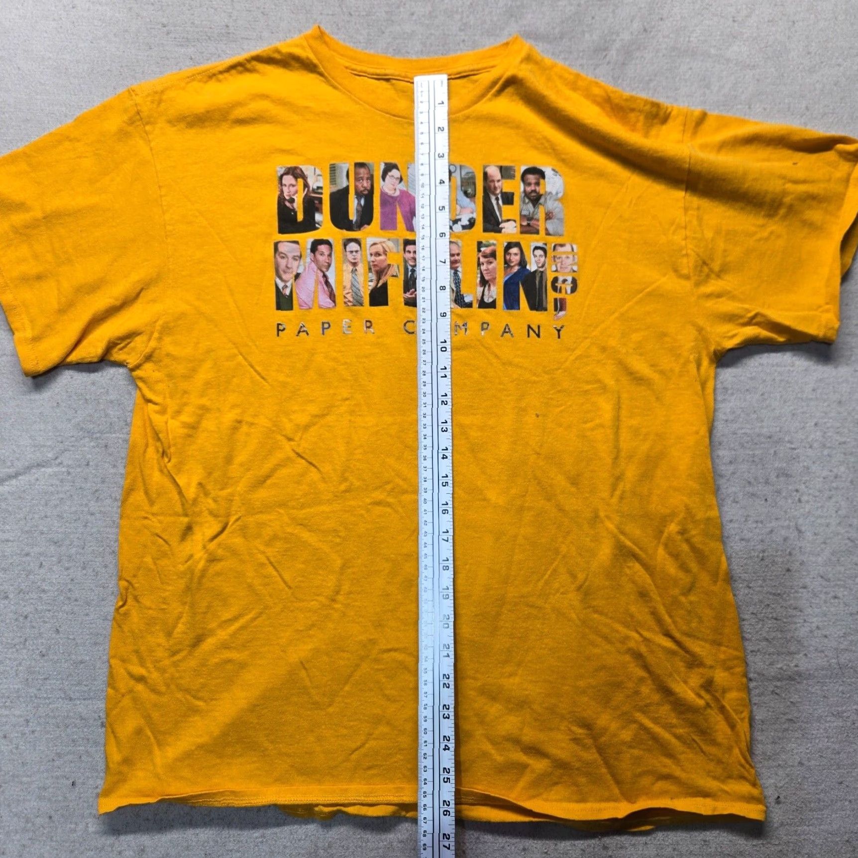 Vintage Dunder Mifflin Inc The Office Graphic Characters Yellow T-Shirt Adult Men's XL Shirt Men XL Yellow The Office 90s Theme Size US XL / EU 56 / 4 - 6 Thumbnail