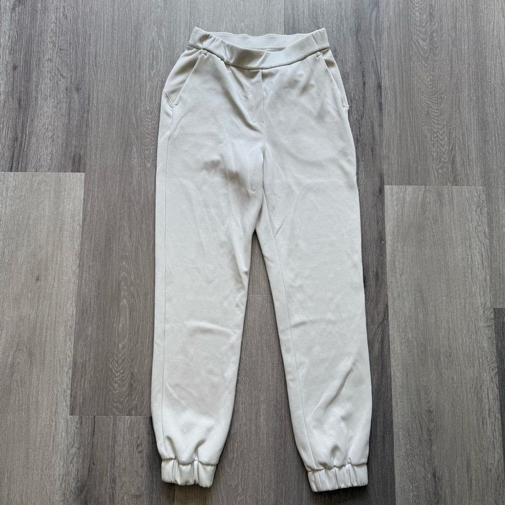 Lululemon Lululemon Athletica Softstreme Cream Track Pants Size 27" / US 4 / IT 40 - 1 Thumbnail