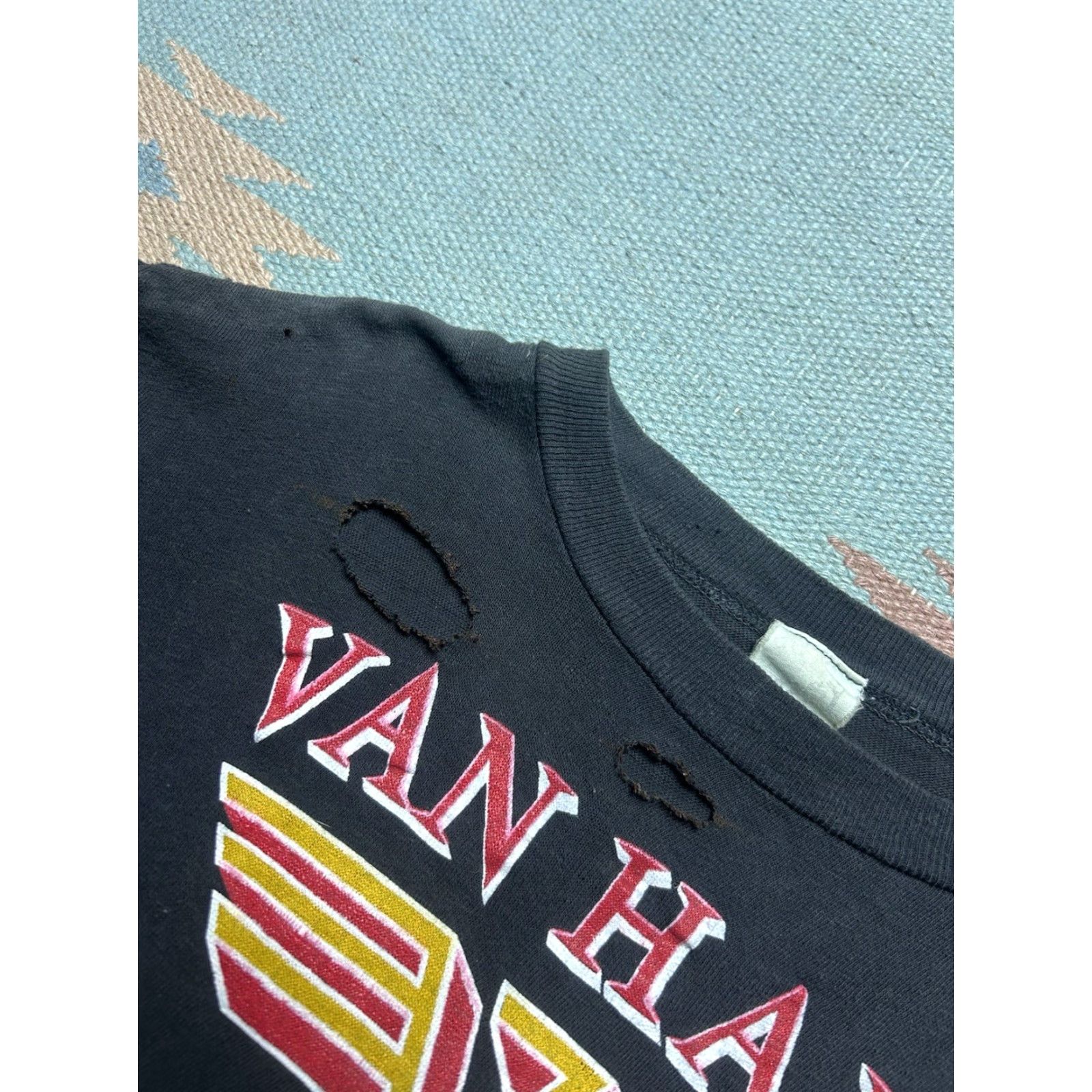 Vintage VINTAGE Van Halen 1984 Tour T-Shirt - 80s Graphic Tee, RARE Medium, Black, Men, T-Shirt Size US M / EU 48-50 / 2 - 3 Thumbnail