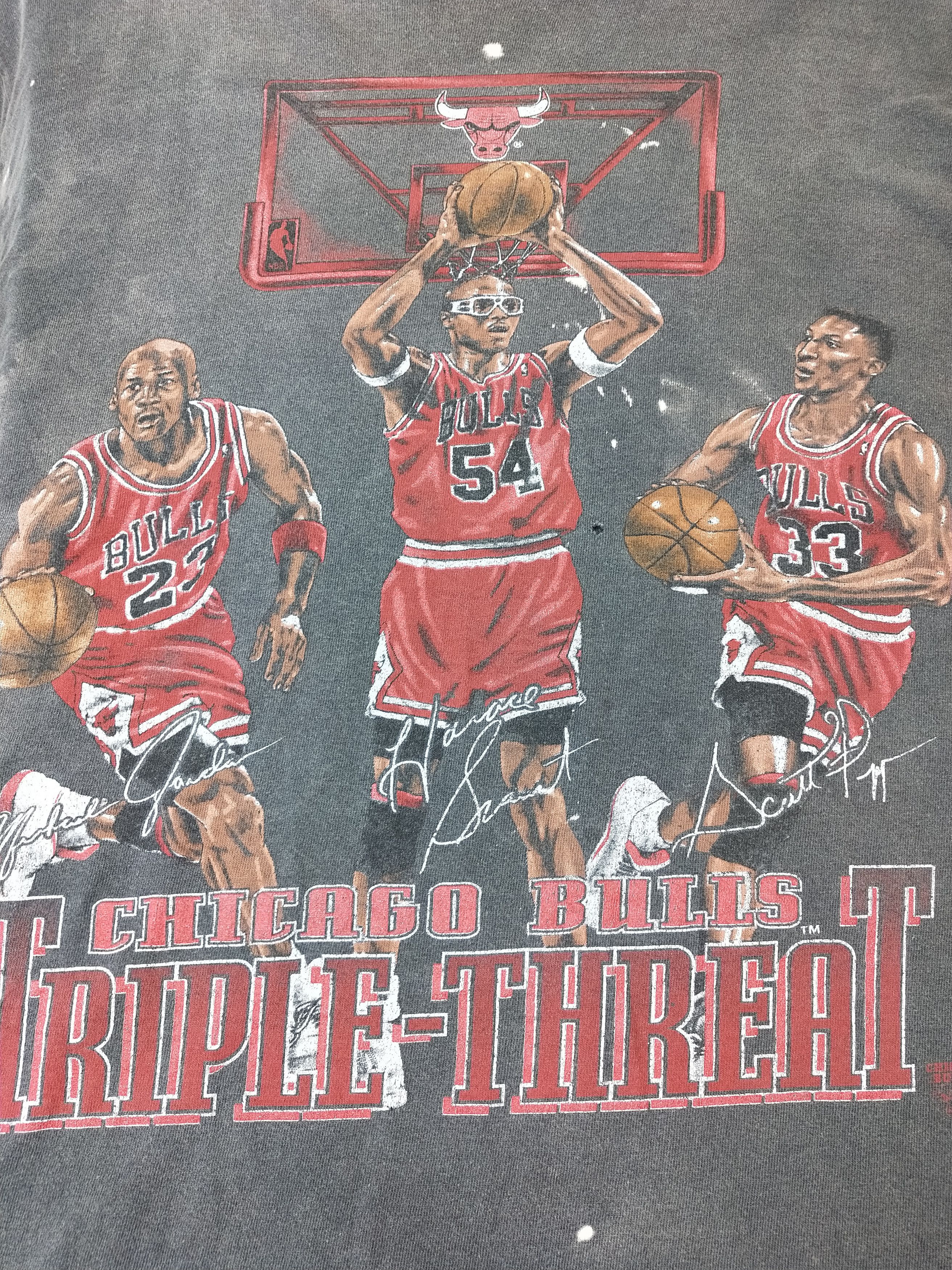 'Triple Threat' Chicago Bulls Tee