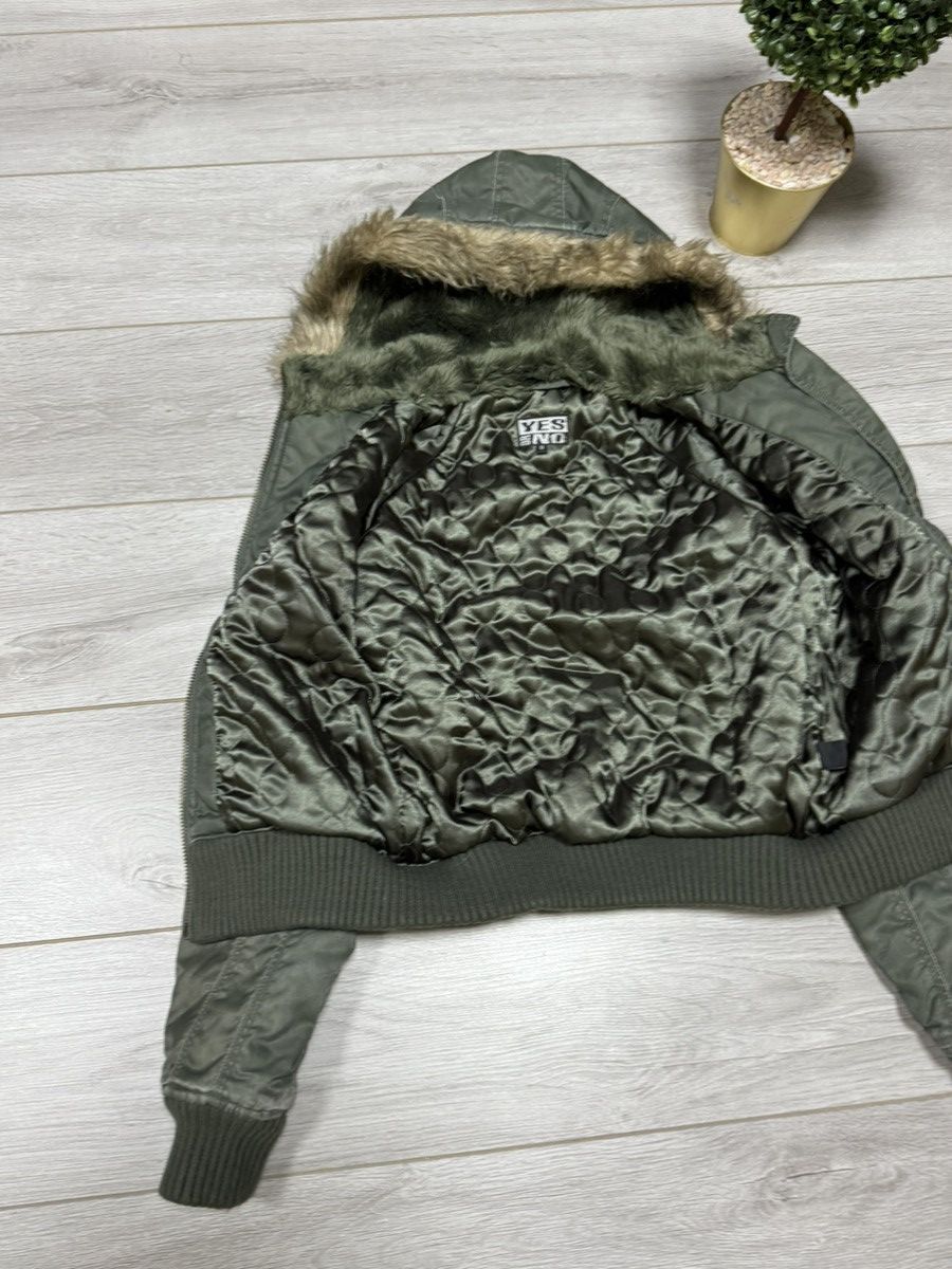 Vintage Alaska bomber jacket zip fur vintage avant garde Size S / US 4 / IT 40 - 5 Thumbnail