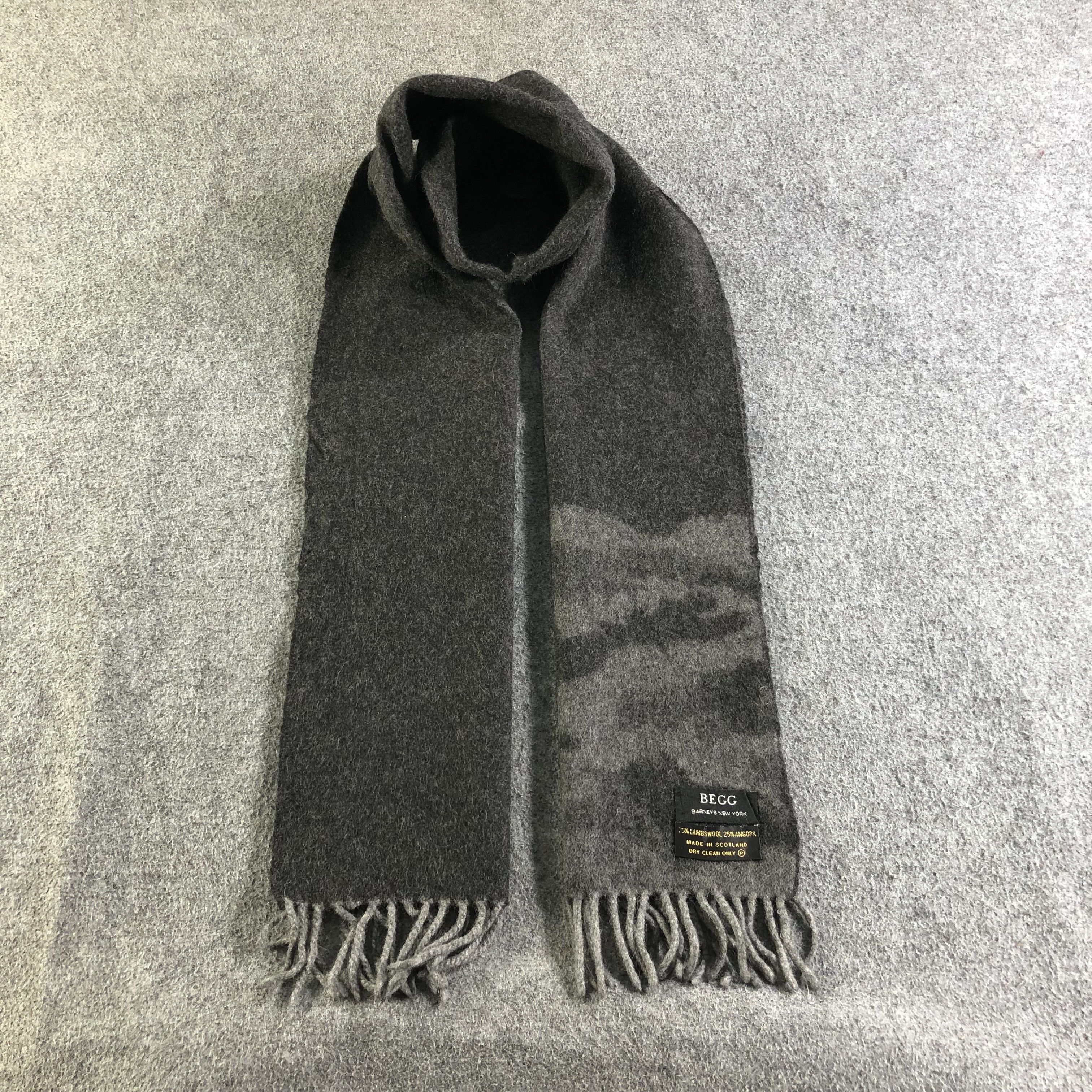 Barneys New York Begg X Barneys New York Camo Wool Angora Scarf Muffler V1939 Size ONE SIZE - 1 Thumbnail