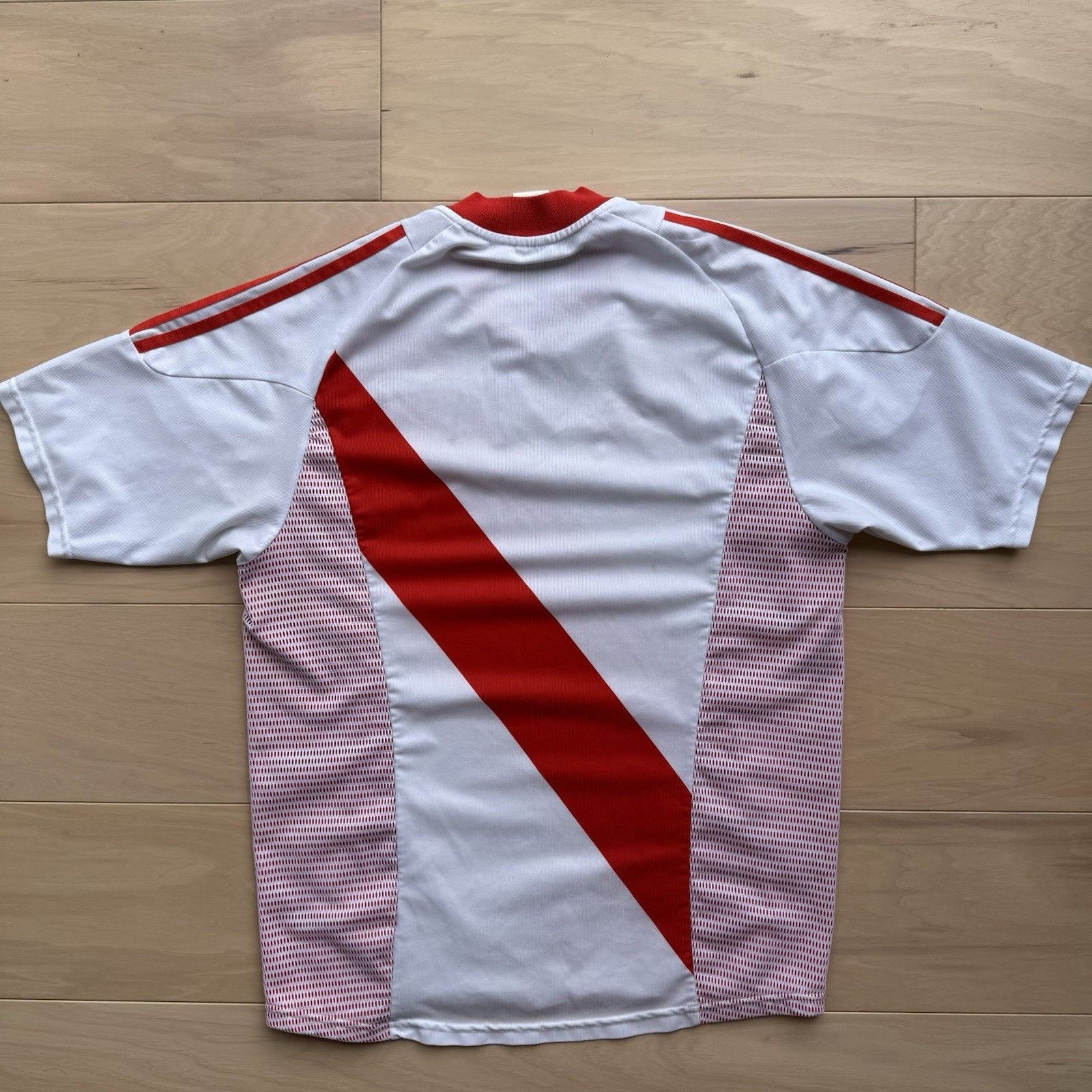 Adidas River Plate Home Jersey Medium White Red World Cup Size US M / EU 48-50 / 2 - 8 Thumbnail