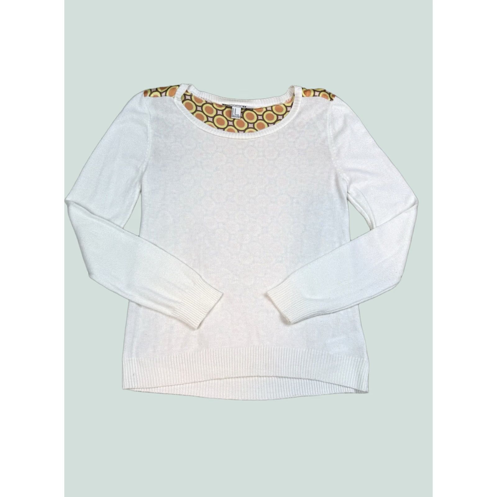 Forever 21 FOREVER 21 Women’s Medium White Lightweight Sweater 70s 60s Back Panel Size M / US 6-8 / IT 42-44 - 1 Thumbnail