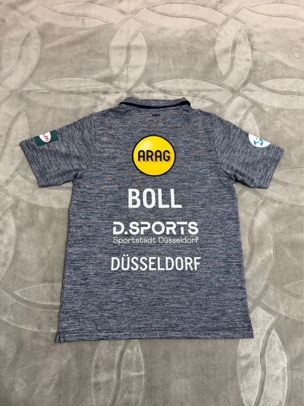 Sports Specialties Butterfly Izumo Pro Borussia Timo Boll M table tennis Size US M / EU 48-50 / 2 - 2 Thumbnail