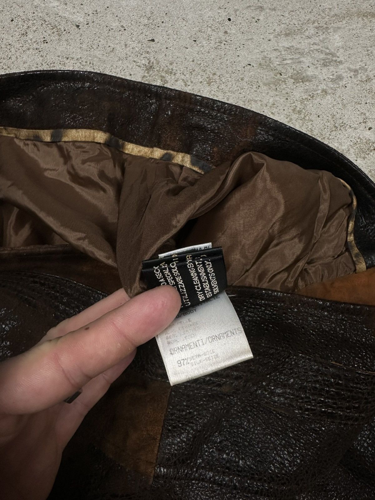 Roberto Cavalli AW2000 Roberto Cavalli Brown Leather Eroded Burnt Pants Size US 30 / EU 46 - 17 Thumbnail