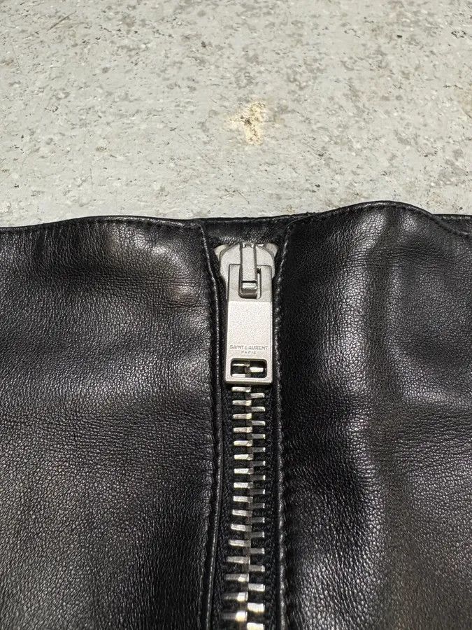 Saint Laurent Paris × Vintage SS2013 Saint Laurent Black Zip Rock Leather Skirt Size 27" / US 4 / IT 40 - 6 Thumbnail