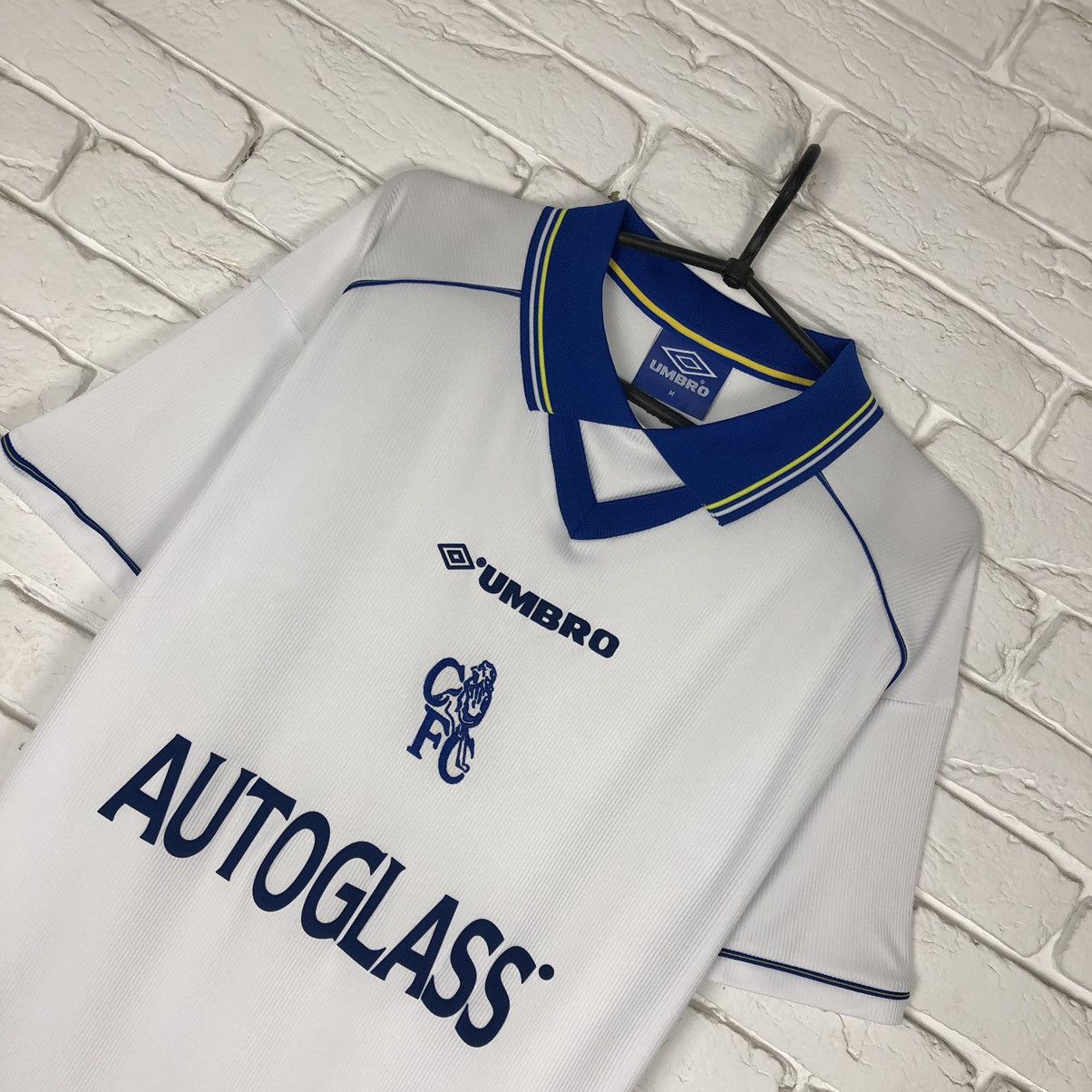 Chelsea Soccer Retro copy Chelsea 1998 2000 away soccer jersey Size US M / EU 48-50 / 2 - 2 Thumbnail