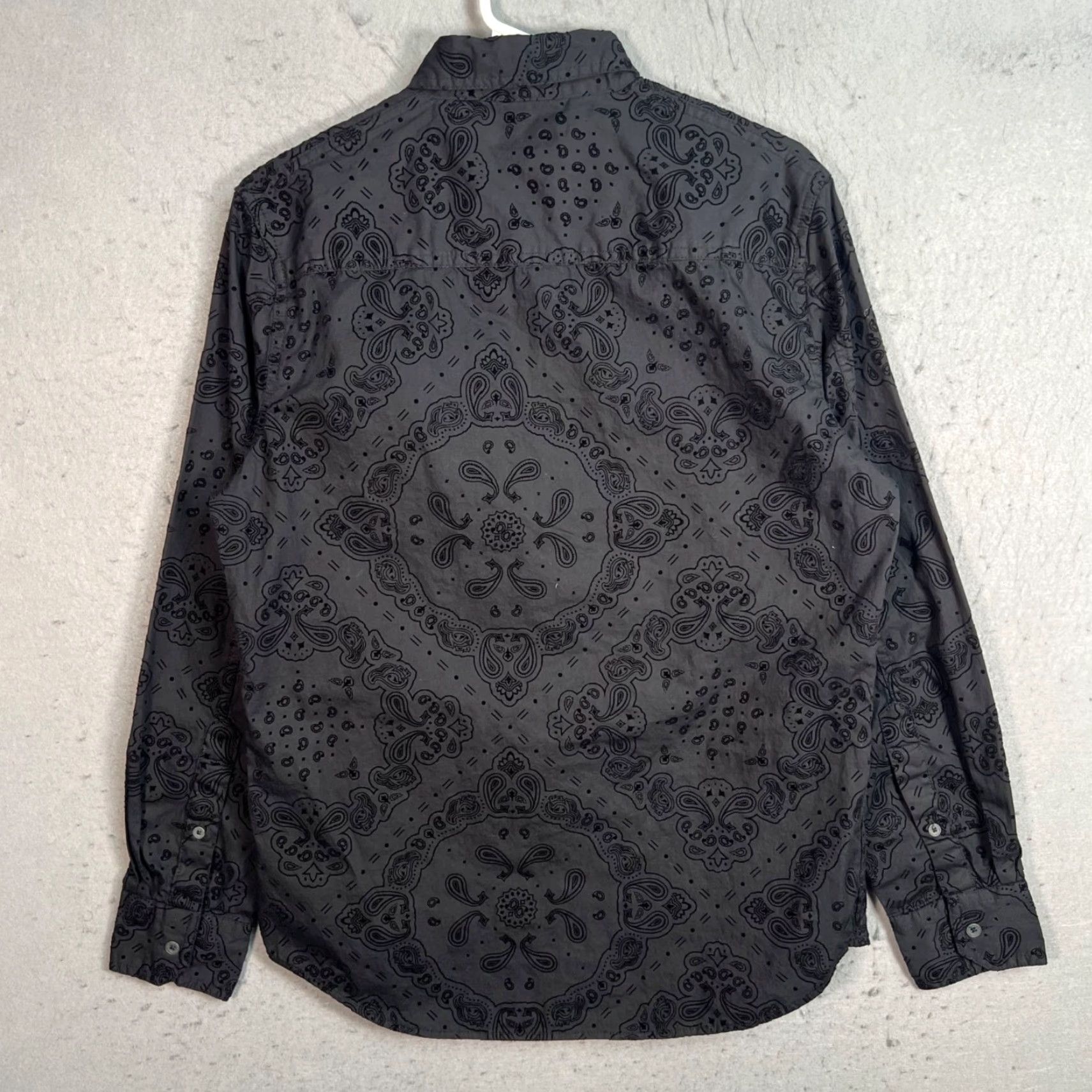 Alexander Julian Alexander Julian Mens Small Black Paisley Textured Button Down Shirt Shirt Mens Small Black Paisley Textured Button-Down Shirt Size US S / EU 44-46 / 1 - 2 Thumbnail