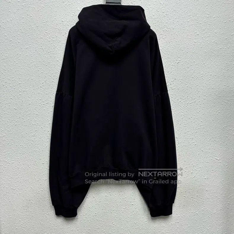 Balenciaga Balenciaga Black and brown inverted LOGO embroidery hoodie Size US S / EU 44-46 / 1 - 2 Thumbnail