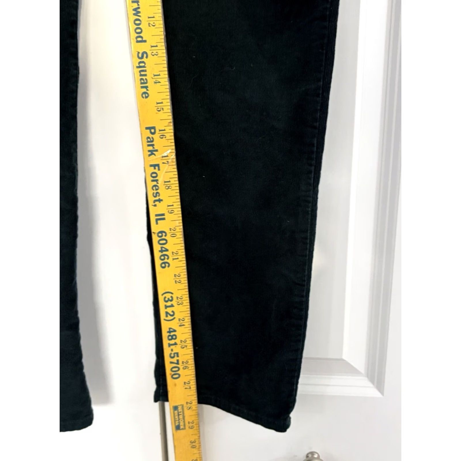 Levi's Levi's Jeans Women's 31x30 Green Corduroy Classic Straight Pants Size 24" / US 00 / IT 34 - 5 Thumbnail